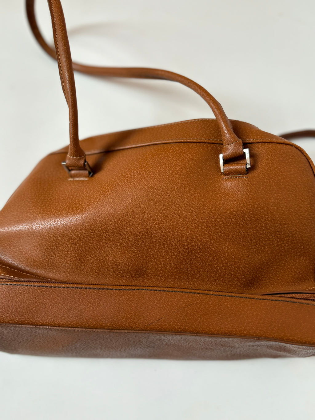 beige hand bag