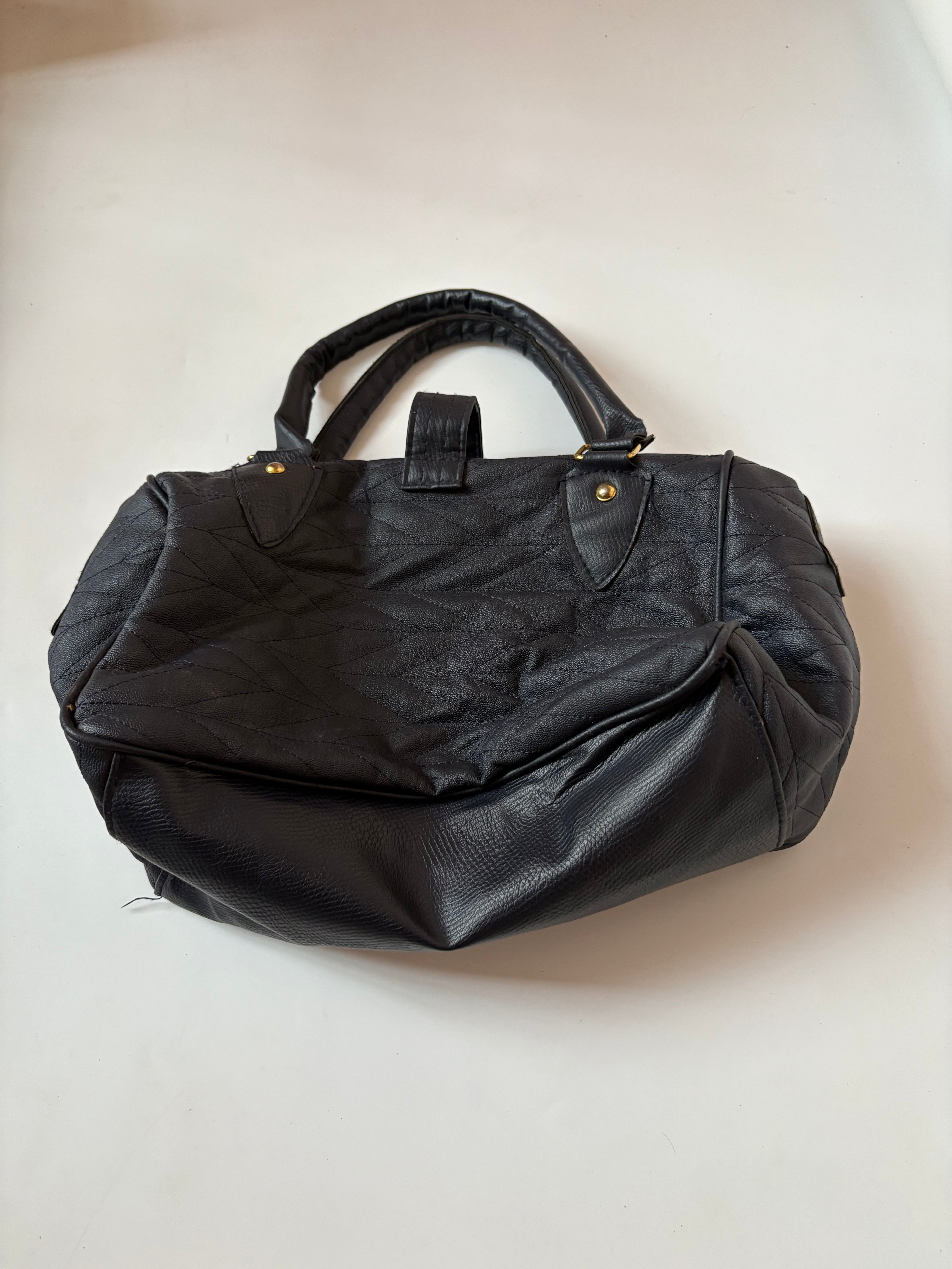 Black shoulder bag
