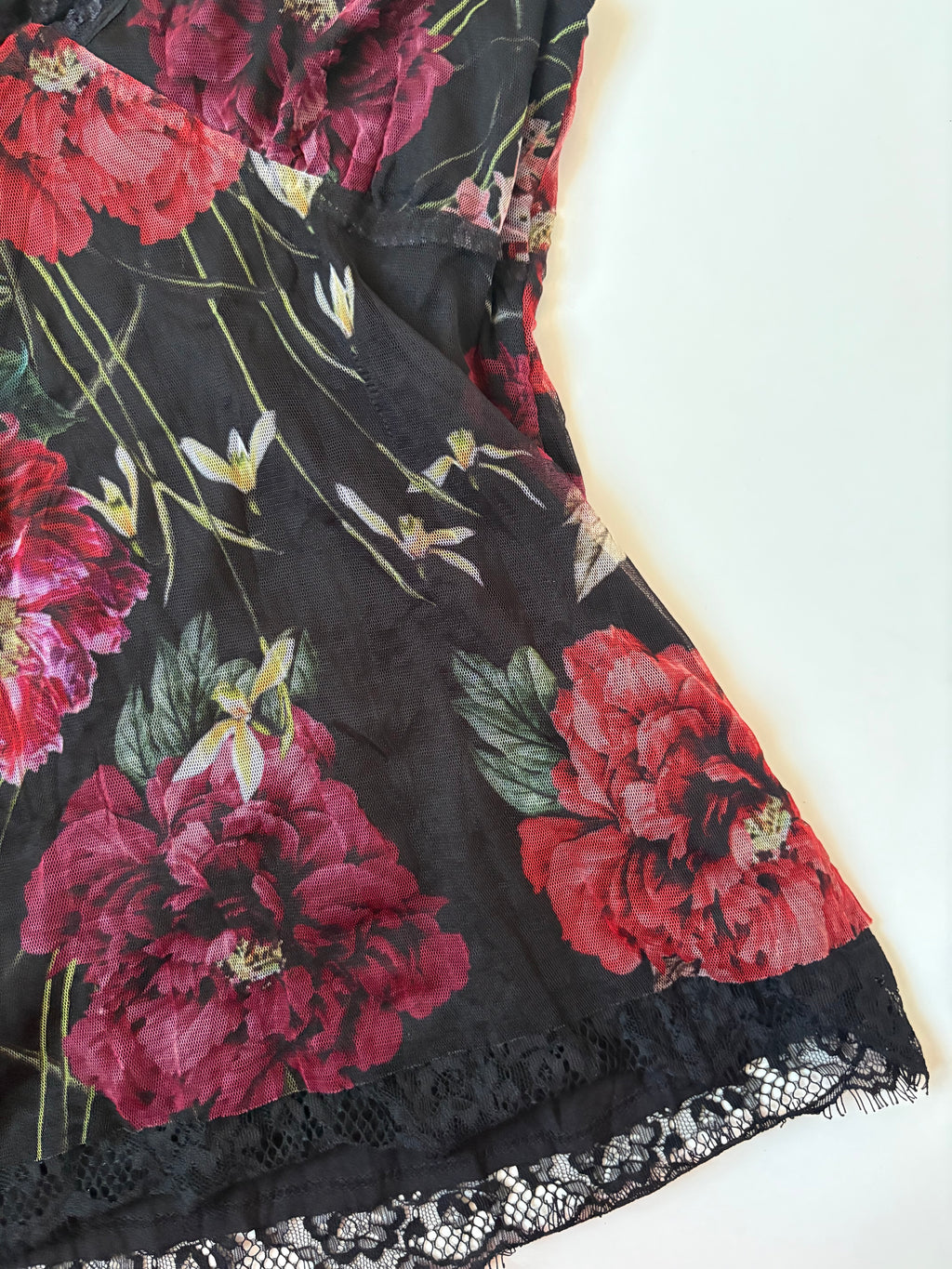 v neck floral top ( 36-38inch)