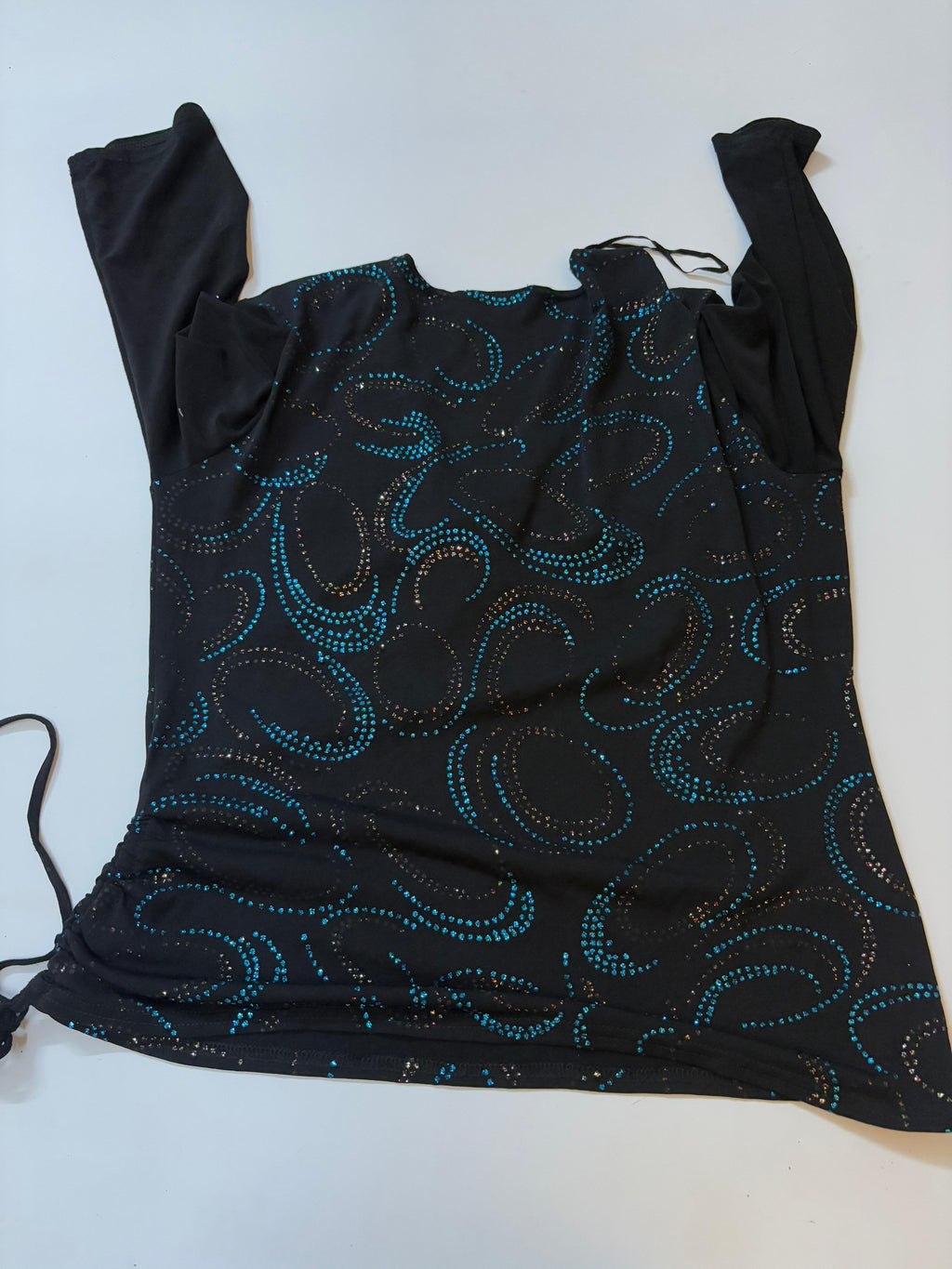 SALOOS shimmer black top(42-46 inch)