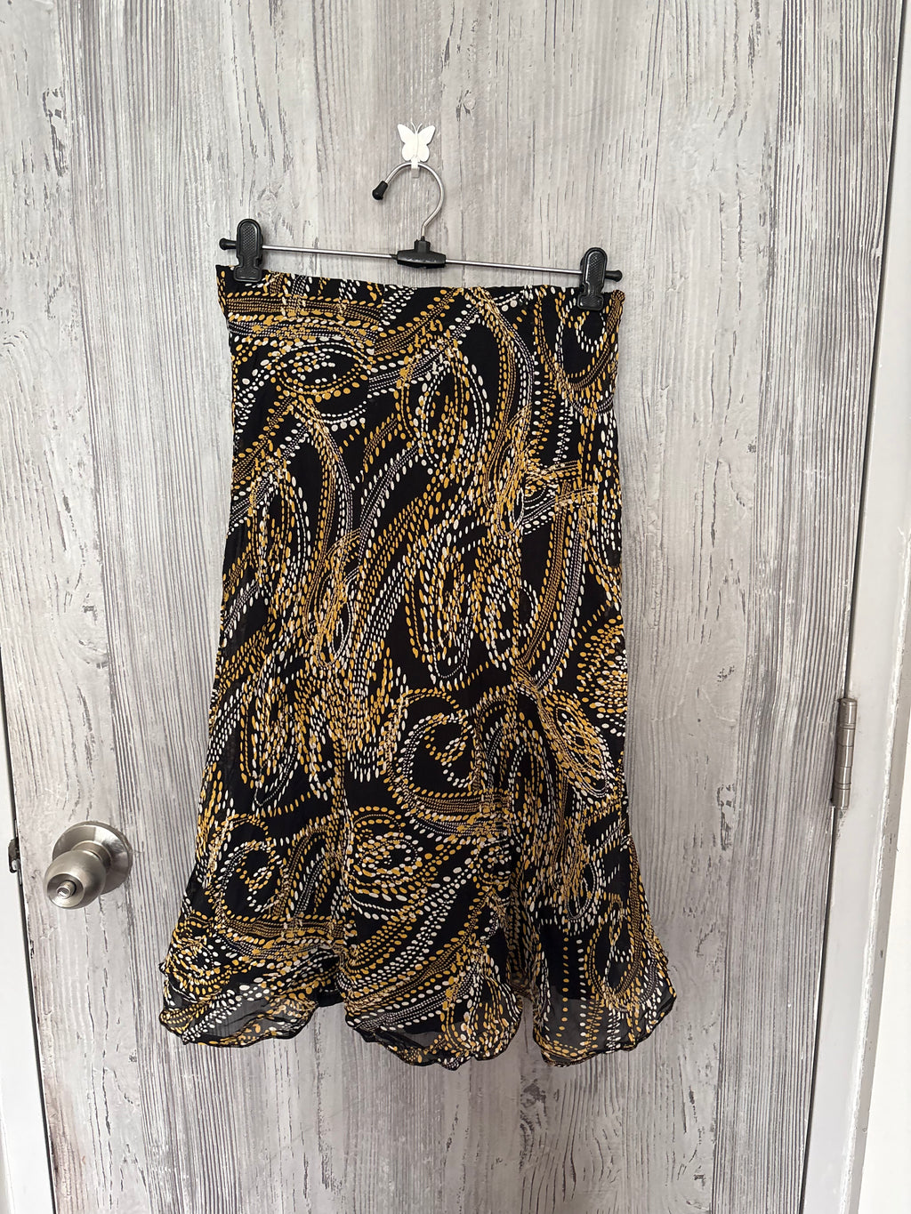 Polka dot yellow/black skirt(28 inch)