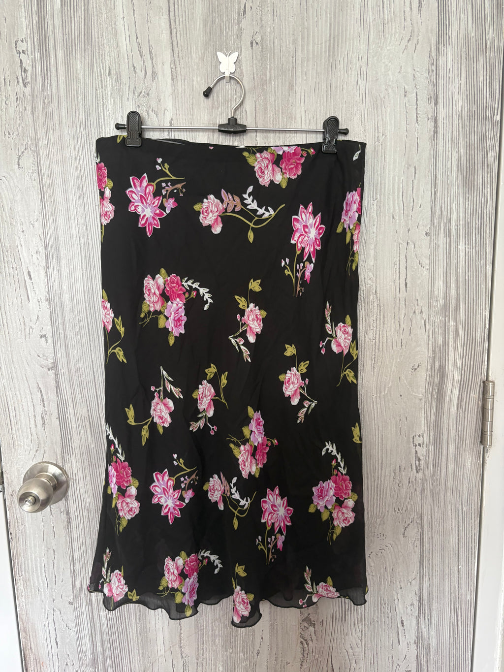 Made in italy floral black skirt(34-38 inch)