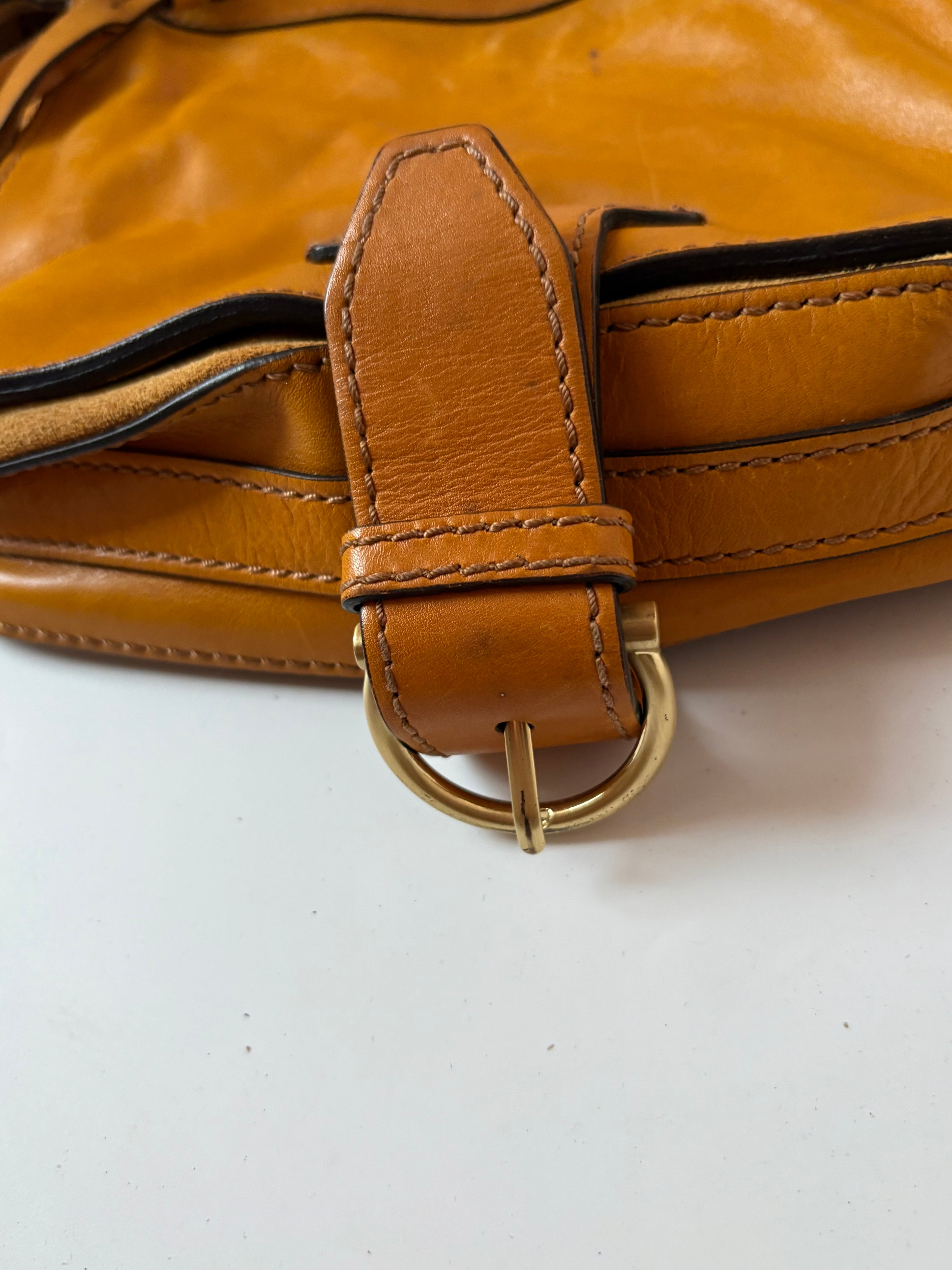 The bridge hand bag
