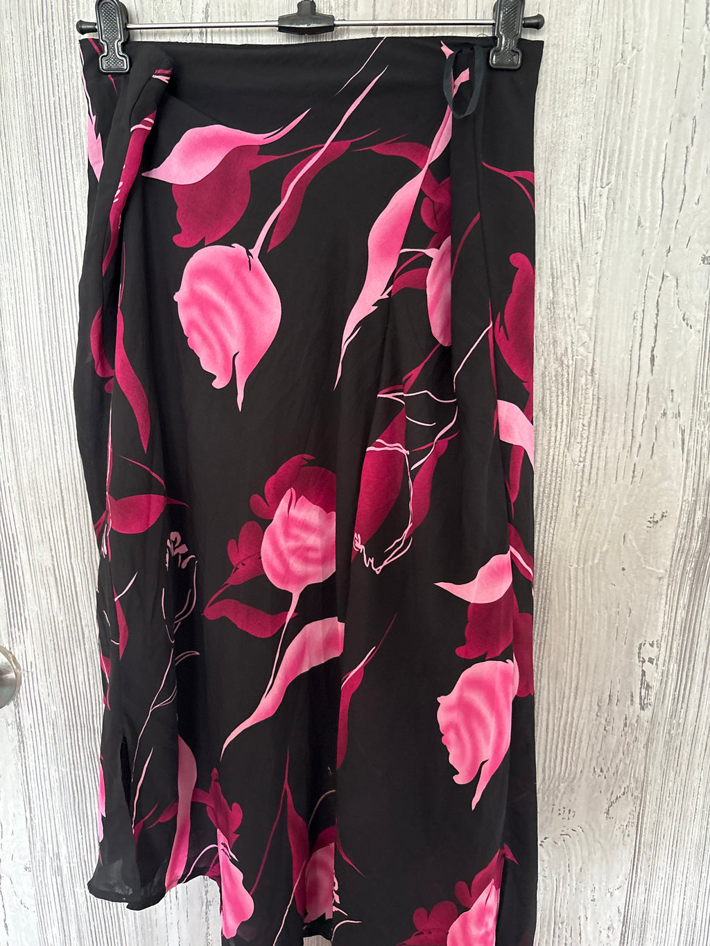 asymmetrical pink floral skirt (40inch)