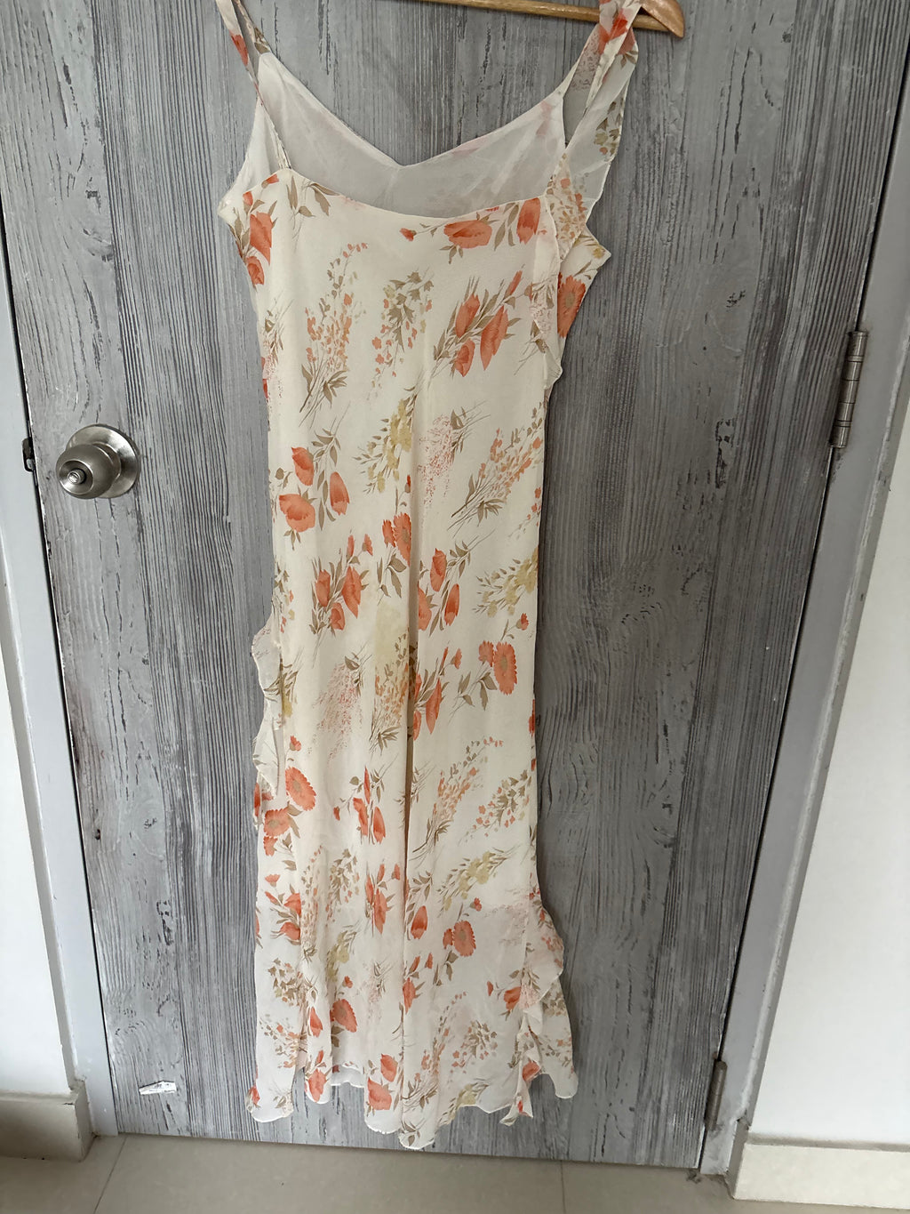white floral euro dress (32-34inch)