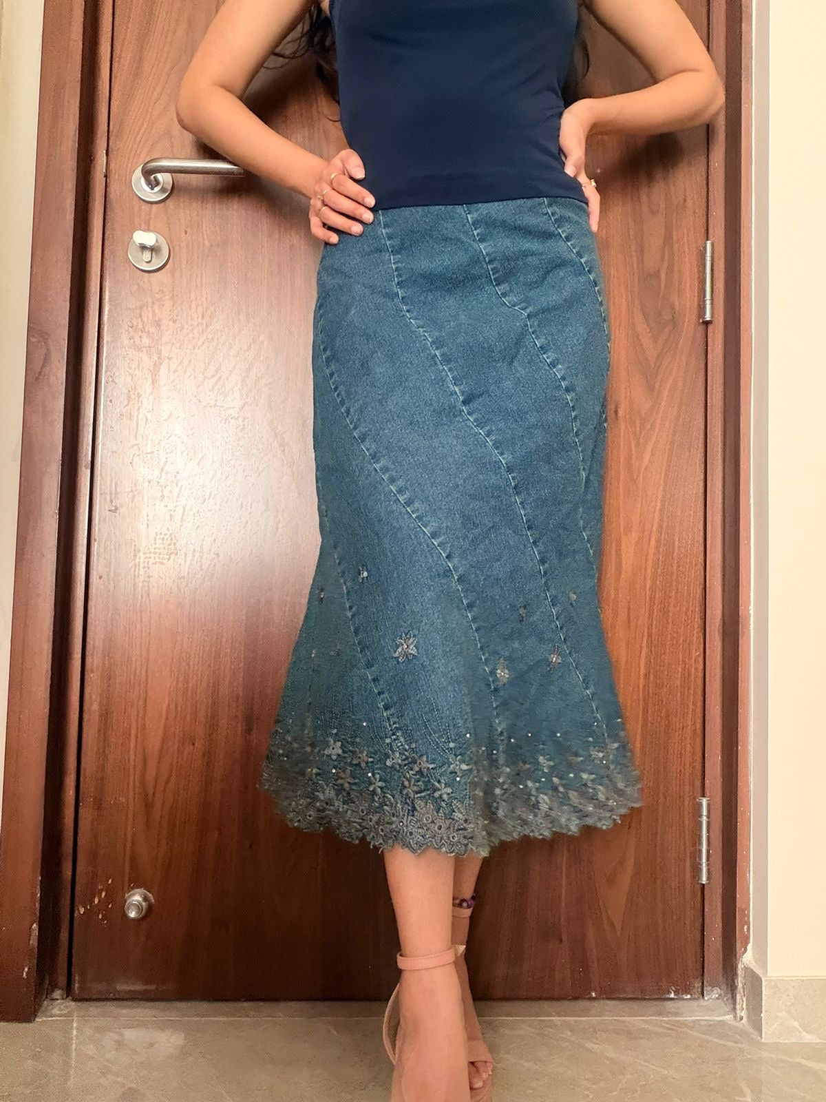 Flower bordered embroidery skirt(28 inch)