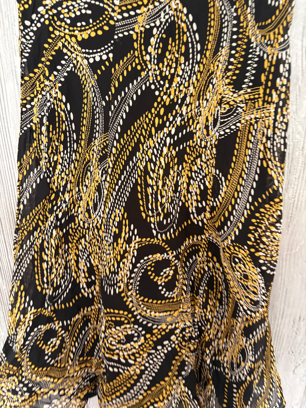 Polka dot yellow/black skirt(28 inch)