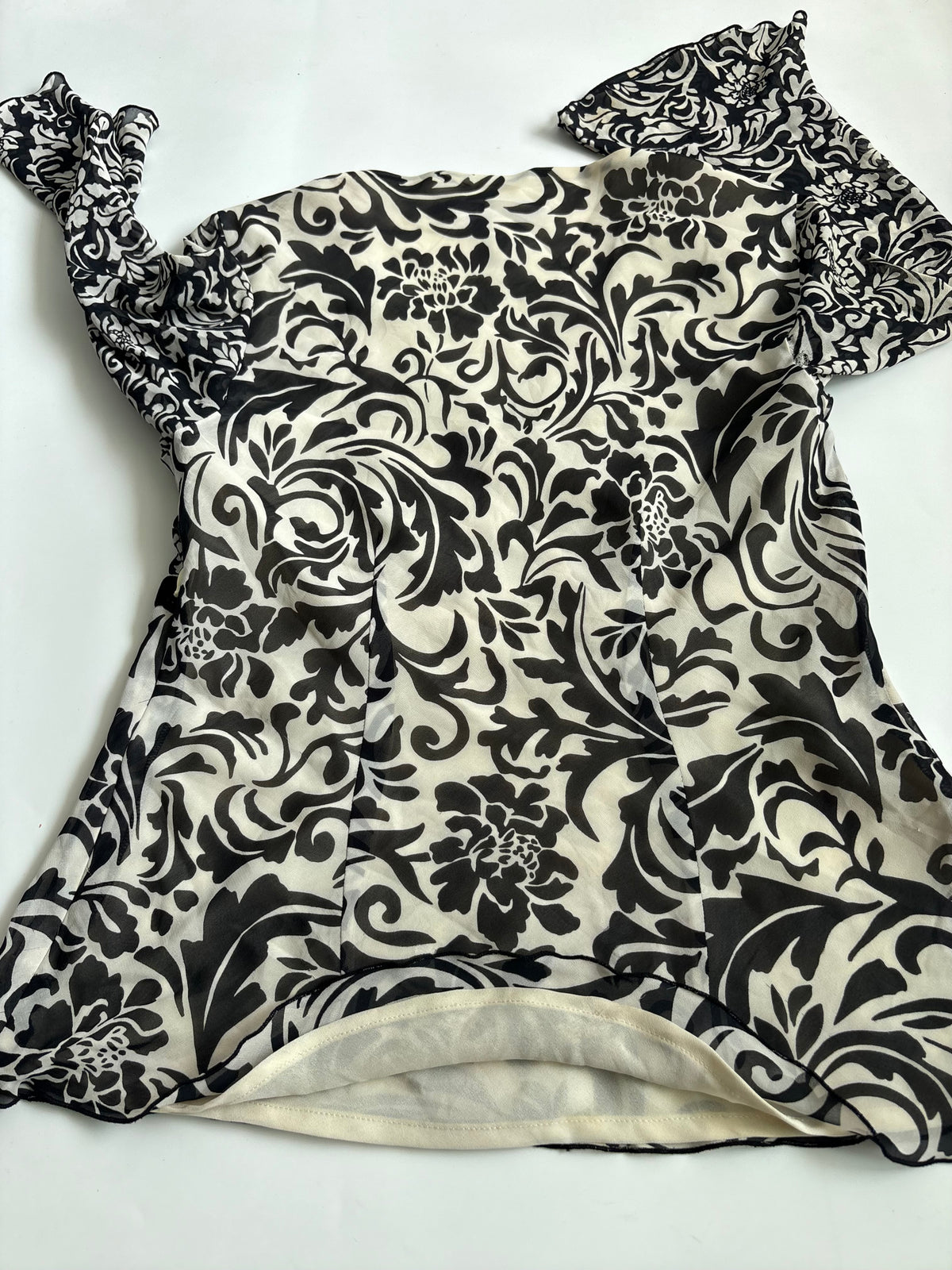 NINE &CO floral top(38-40 inch)