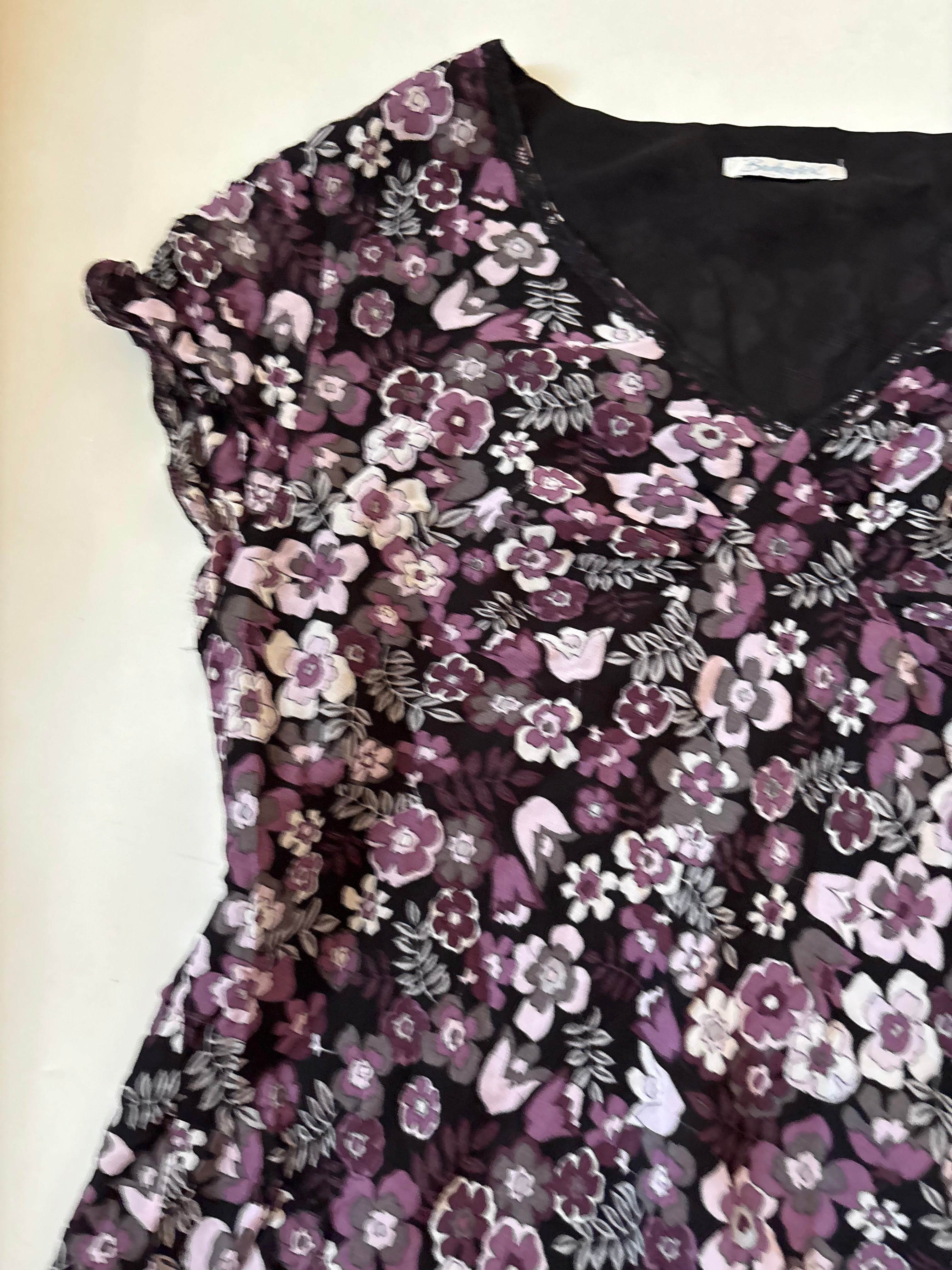 V neck flower top(46-50inch)
