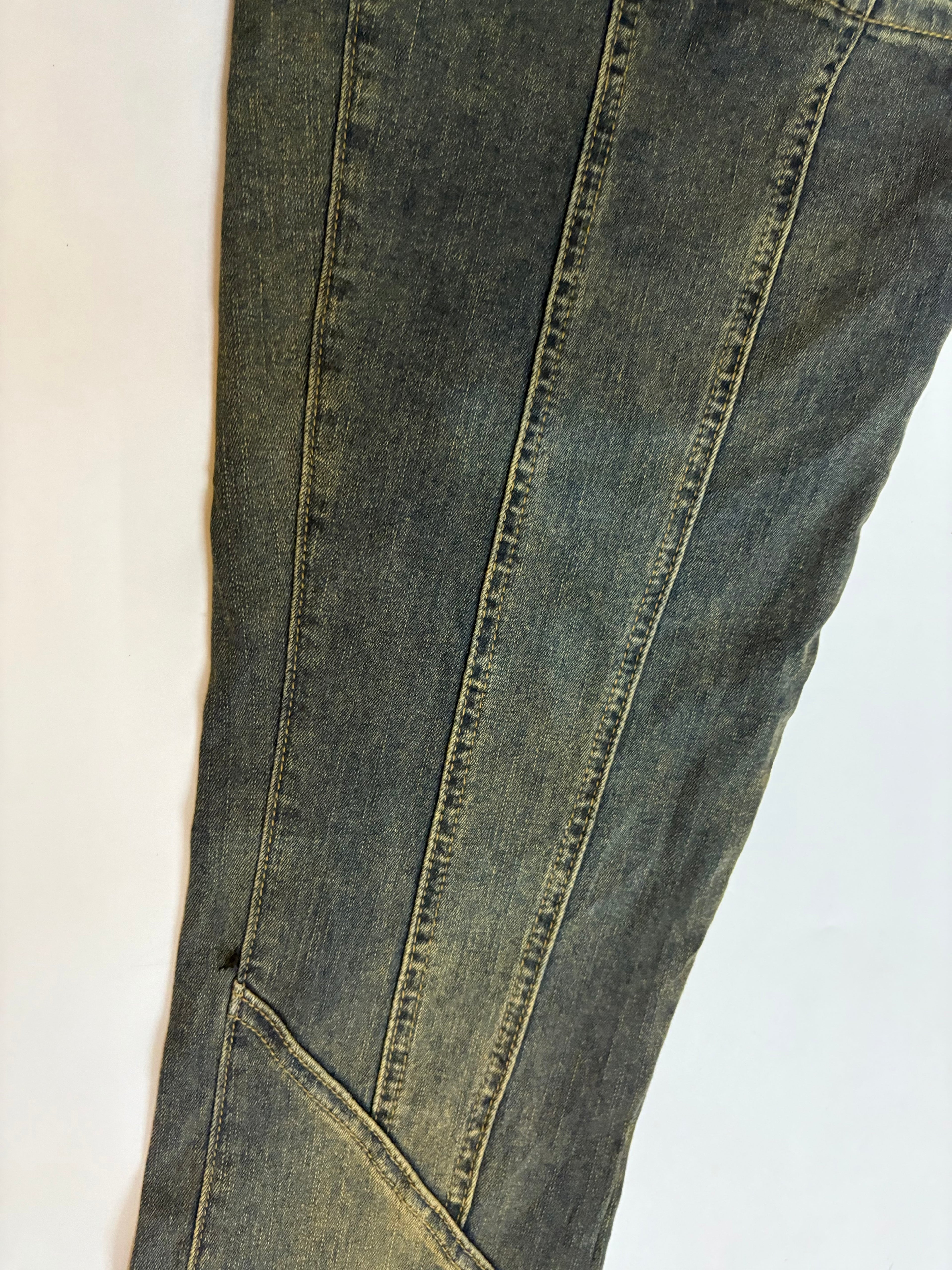 Stripped mid rise jeans(30 inch)