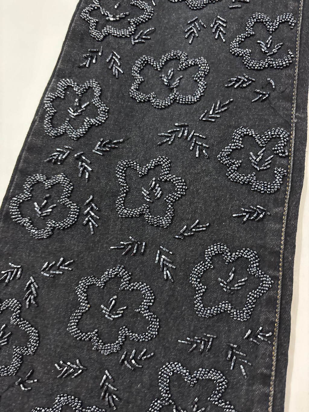 beaded blue low rise jeans (30inch)