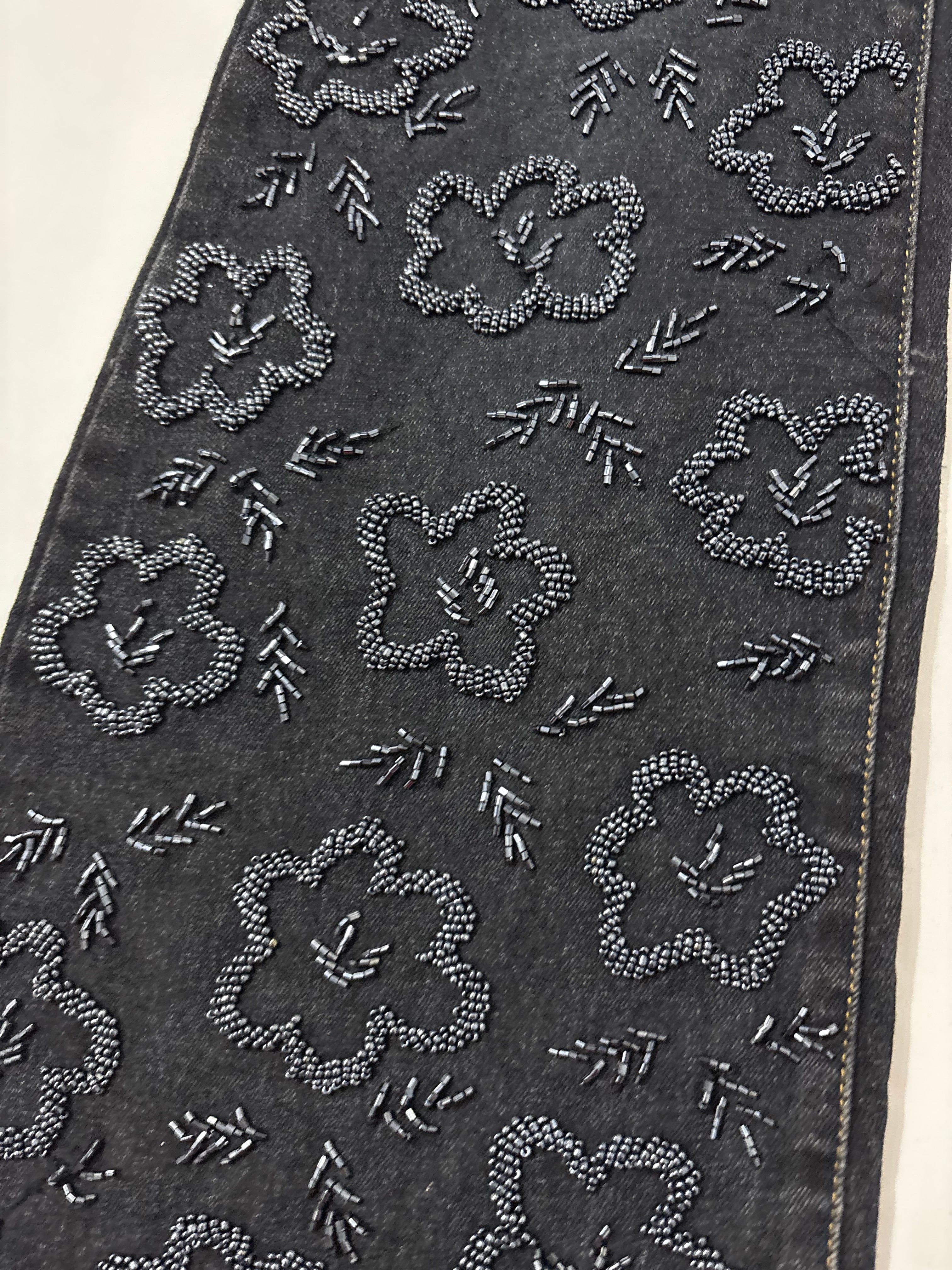 beaded blue low rise jeans (30inch)