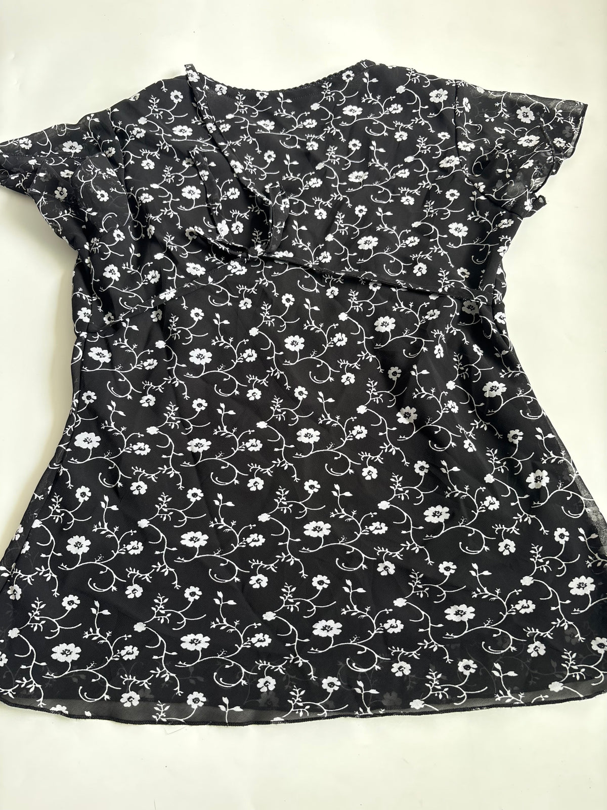 Vestino floral black top(38-40 inch)