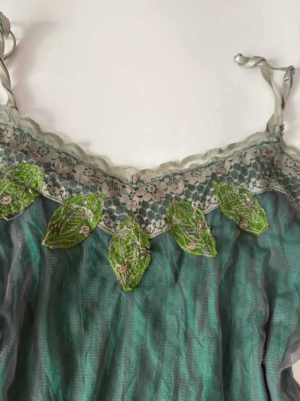 Pretty net work green cami top(30 inch)