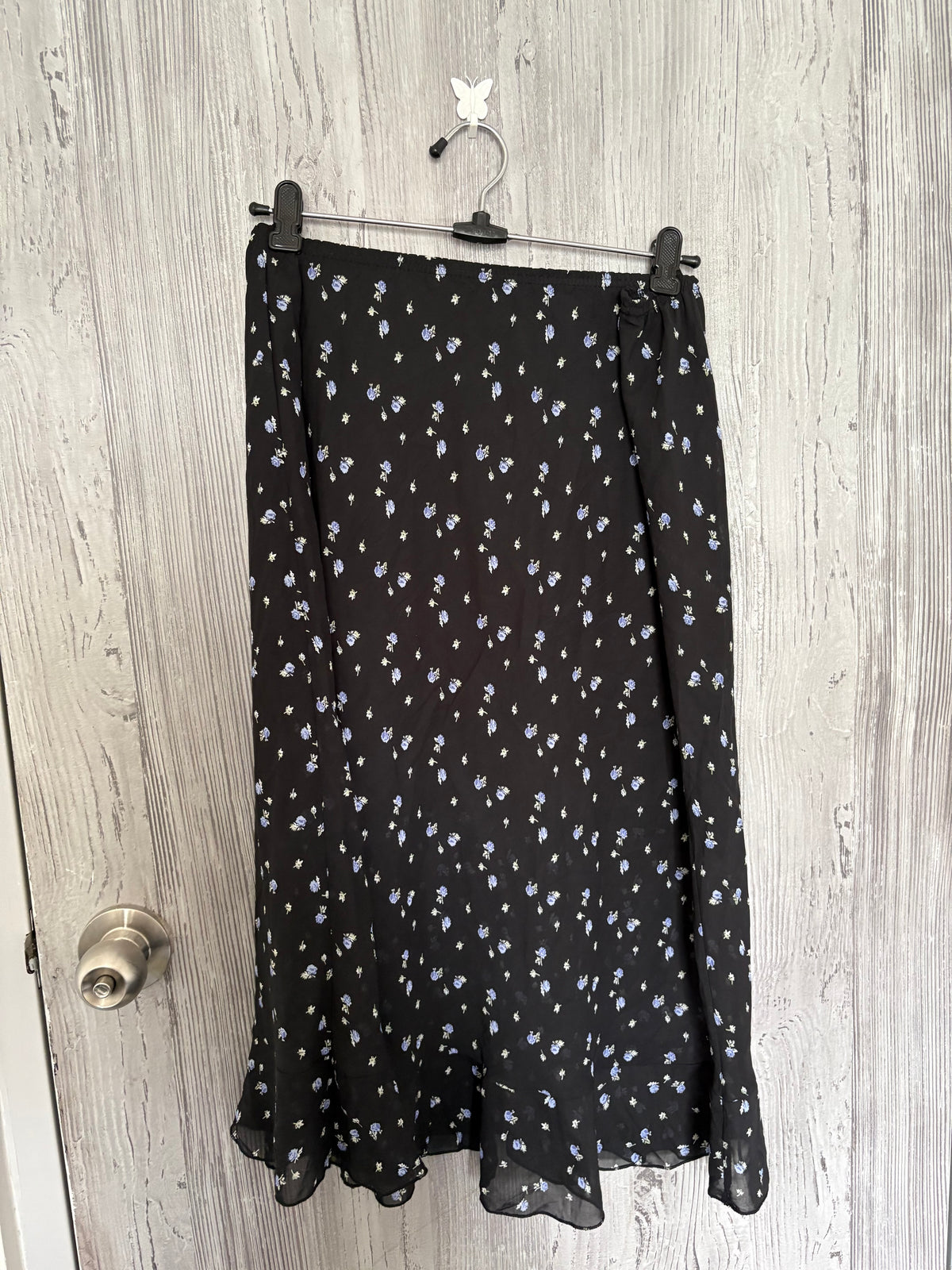 Floral black skirt(30-34 inch)