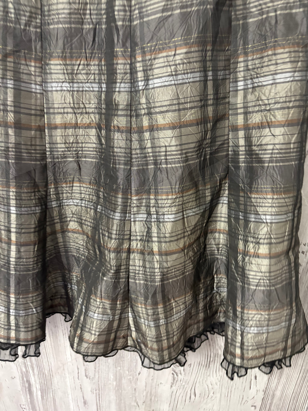 plaid grey skirt ( 32inch)