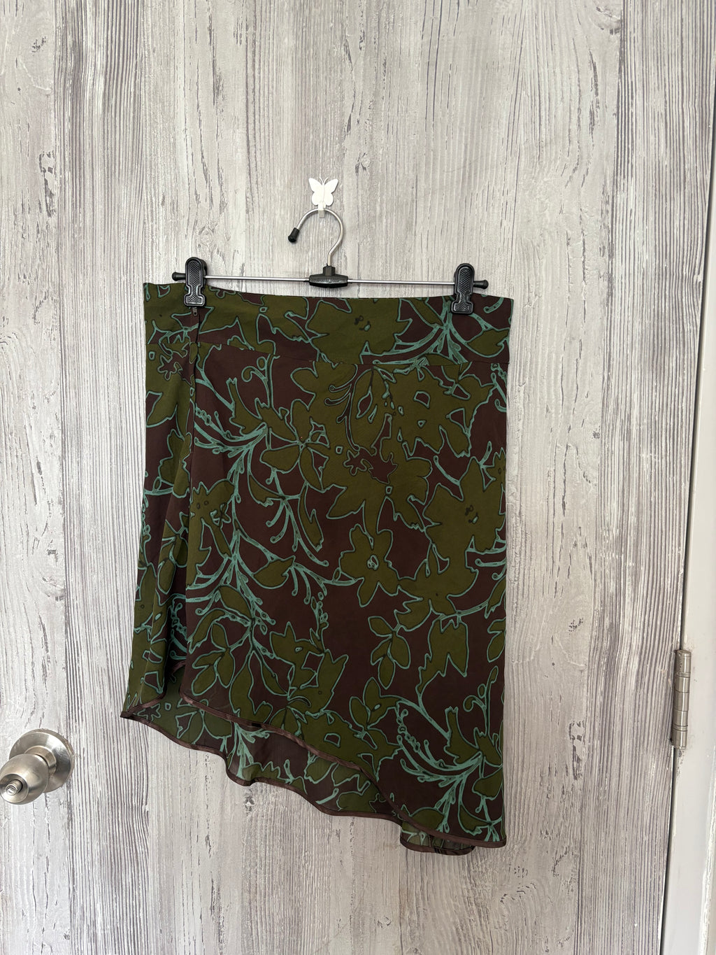Olive asymmetrical skirt(32inch)