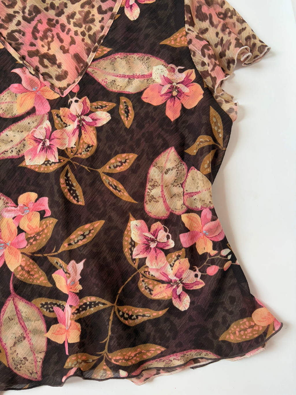 Floral brown top with leopard print(44-48 inch)