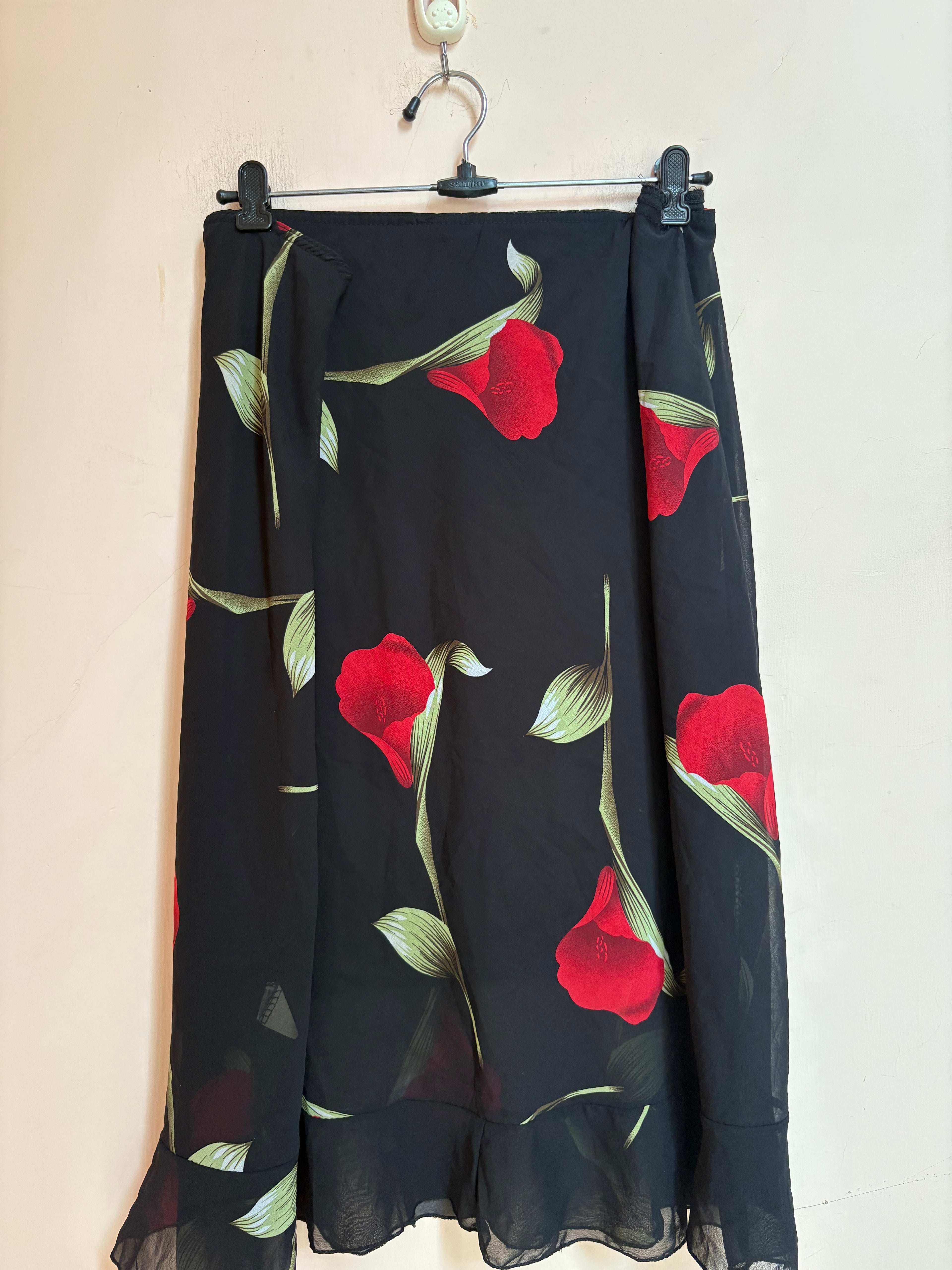 Floral black skirt(44-48 inch)