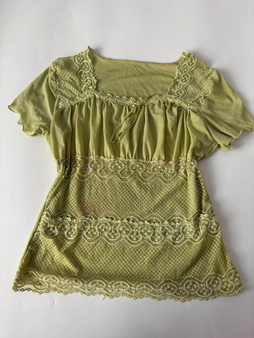 Green pretty top(34-36 inch)