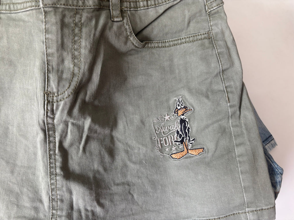 Looney tunes gems mini skirt(28-30 inch)