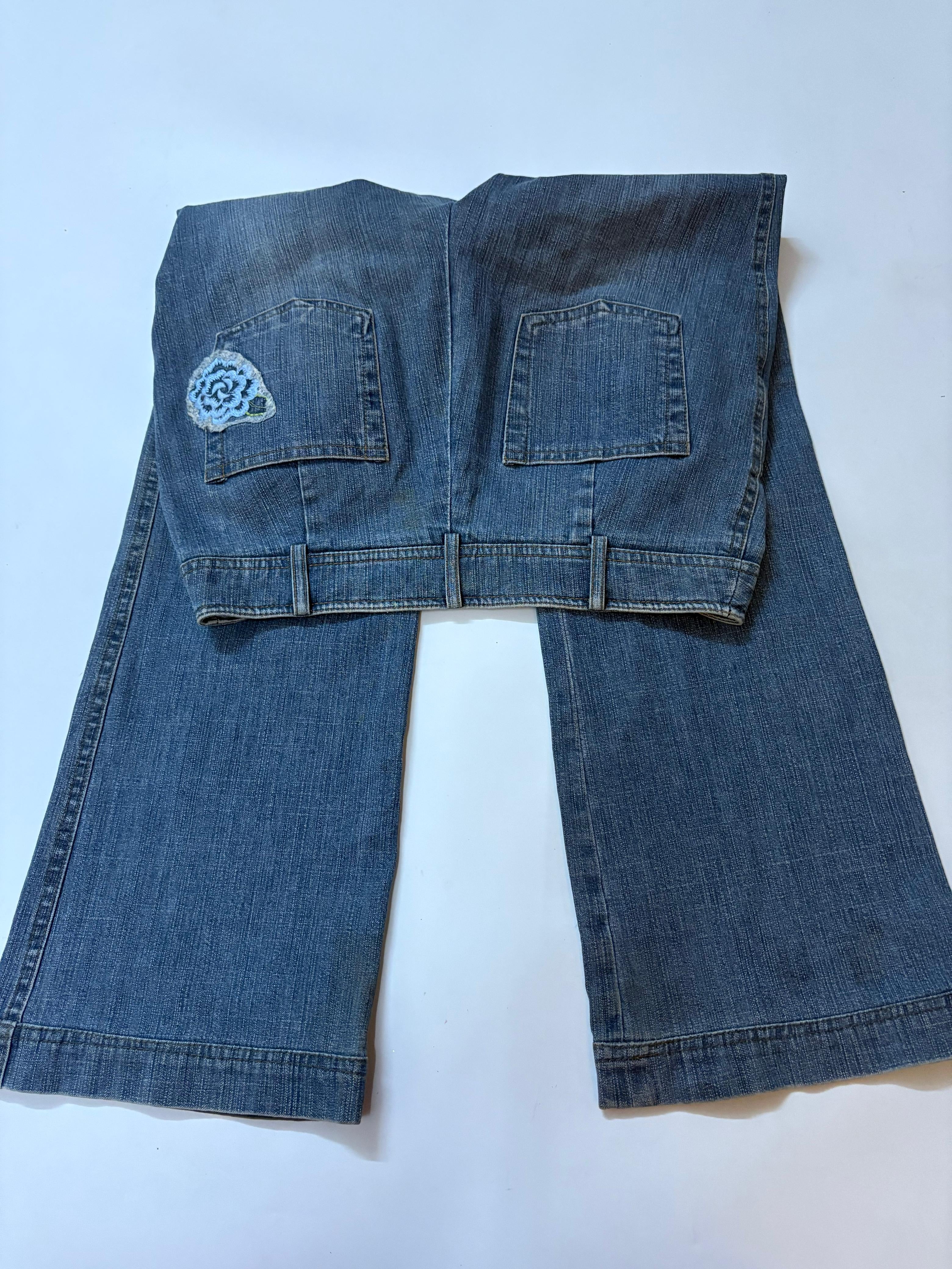 Clock mid rise jeans(30 inch)