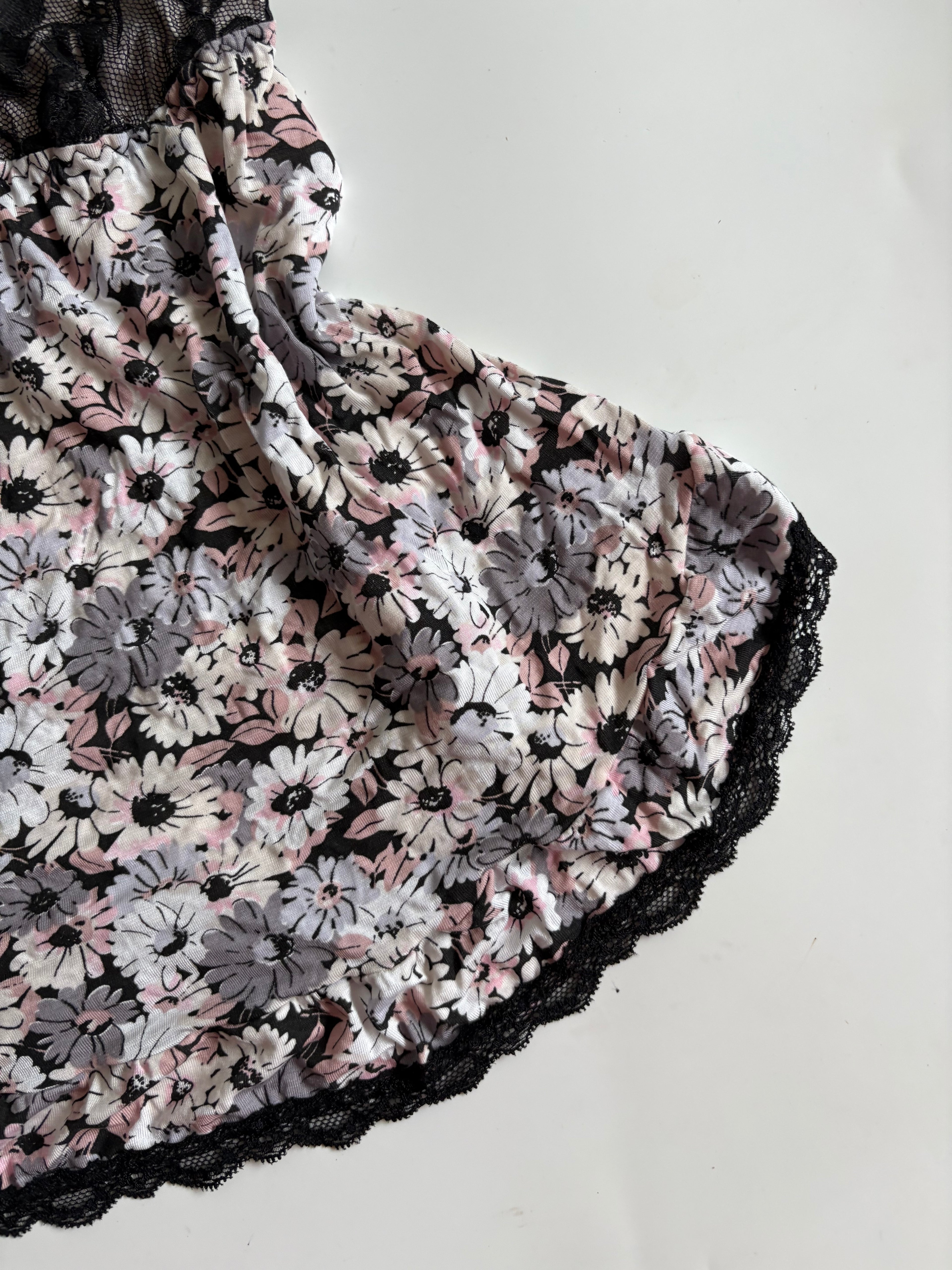 victoria secret cami top ( 28-30inch)