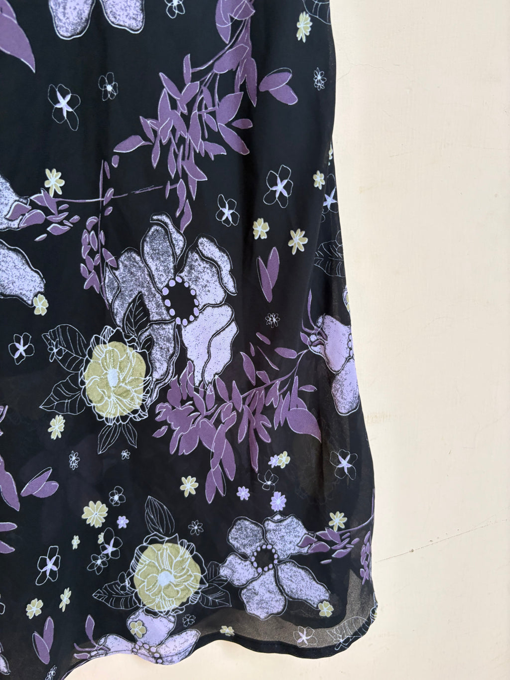 Black floral skirt(26-30 inch)