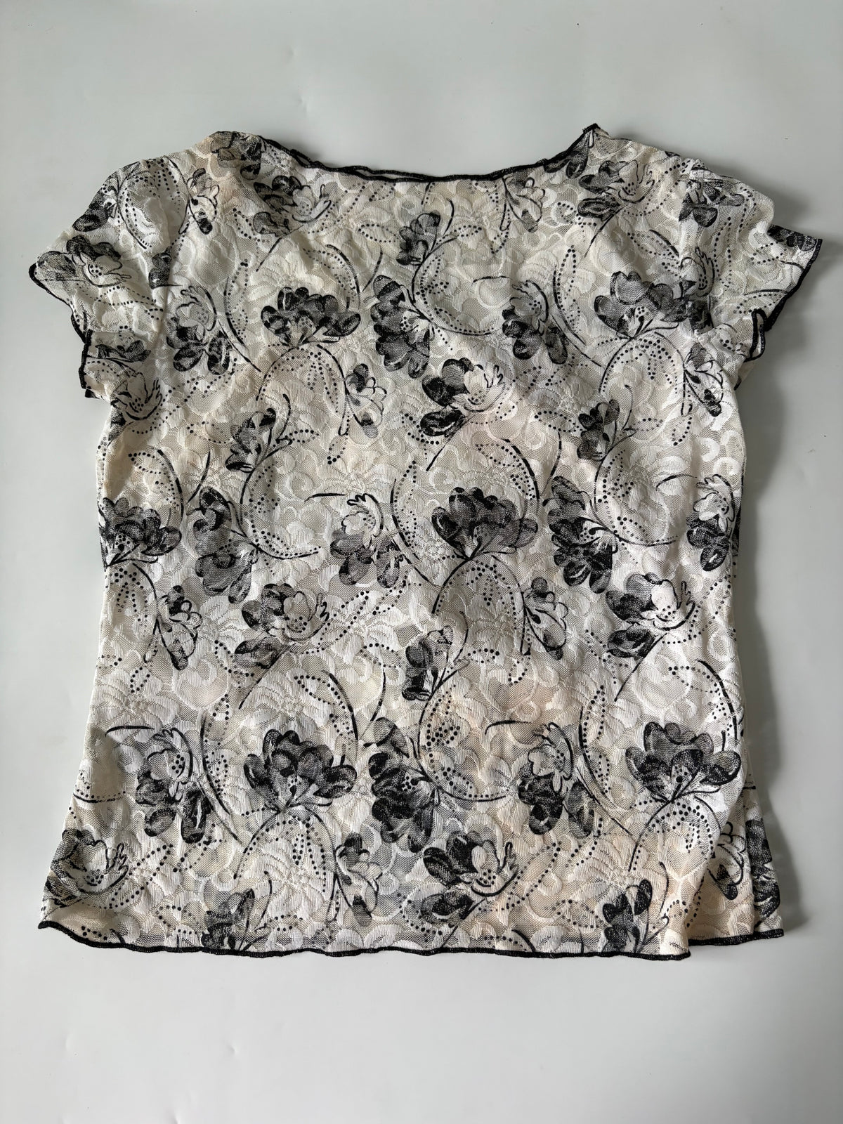 Black art white top(34-36 inch)