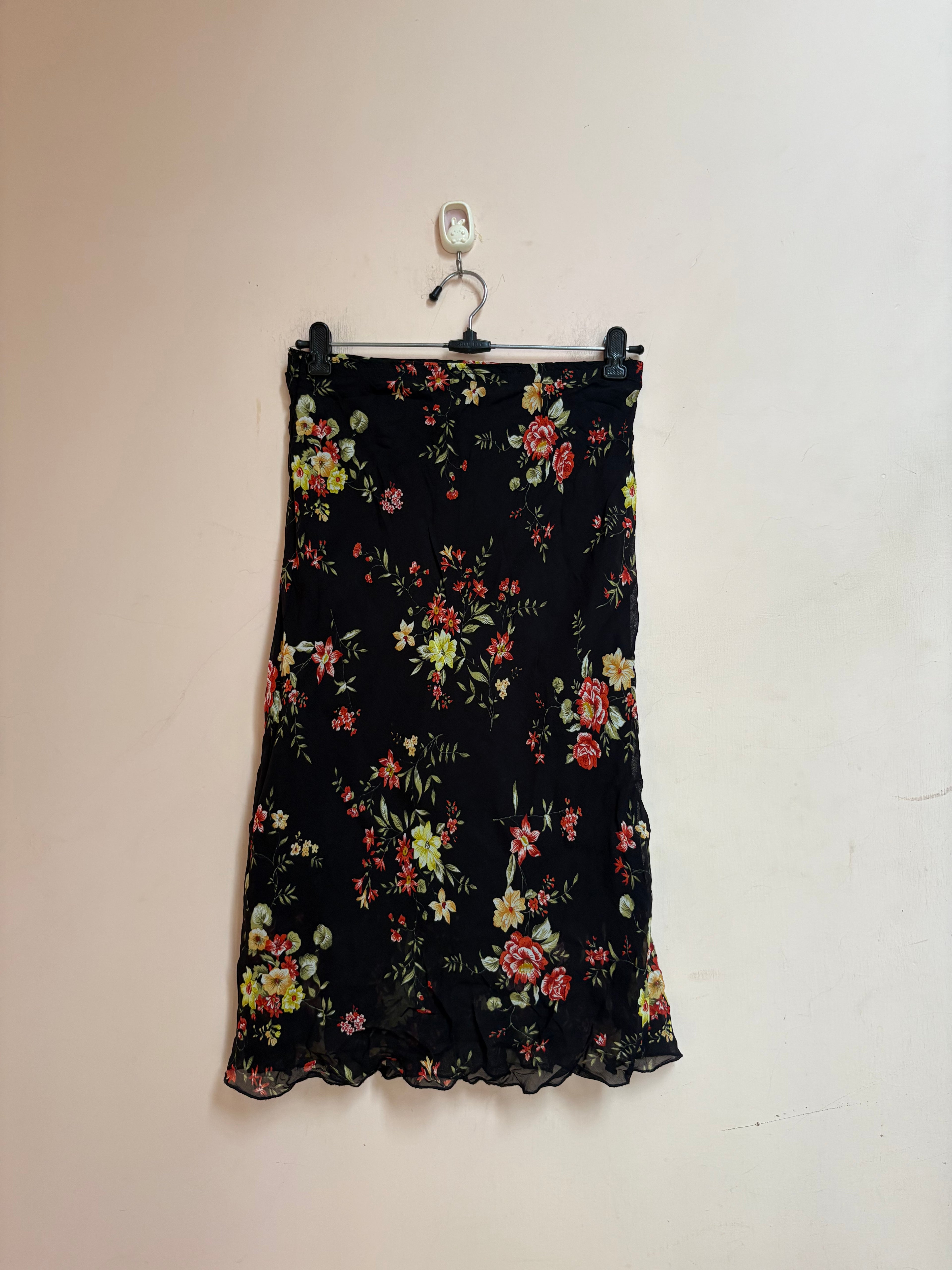 Black floral skirt(26 inch)