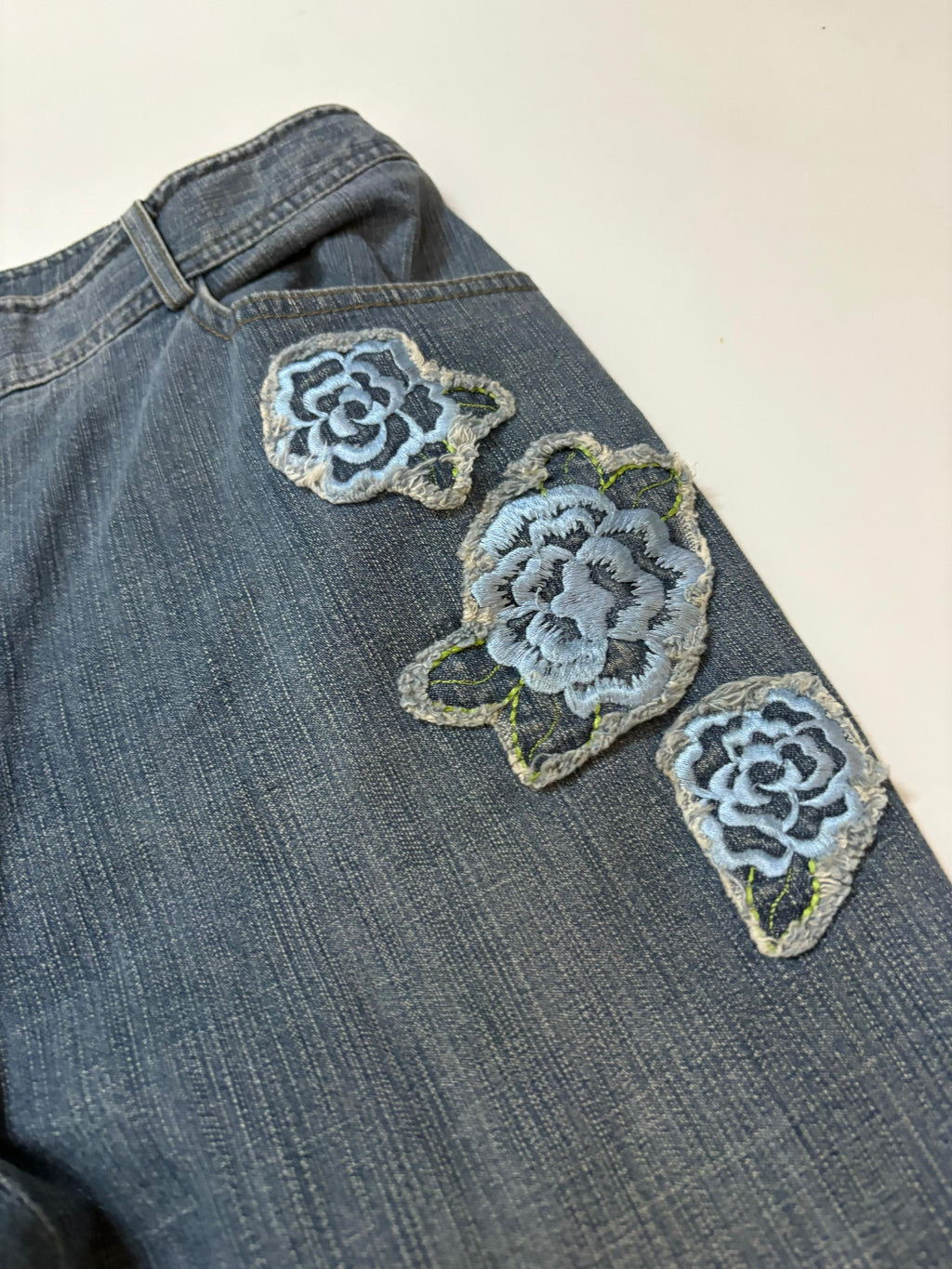 Clock mid rise jeans(30 inch)