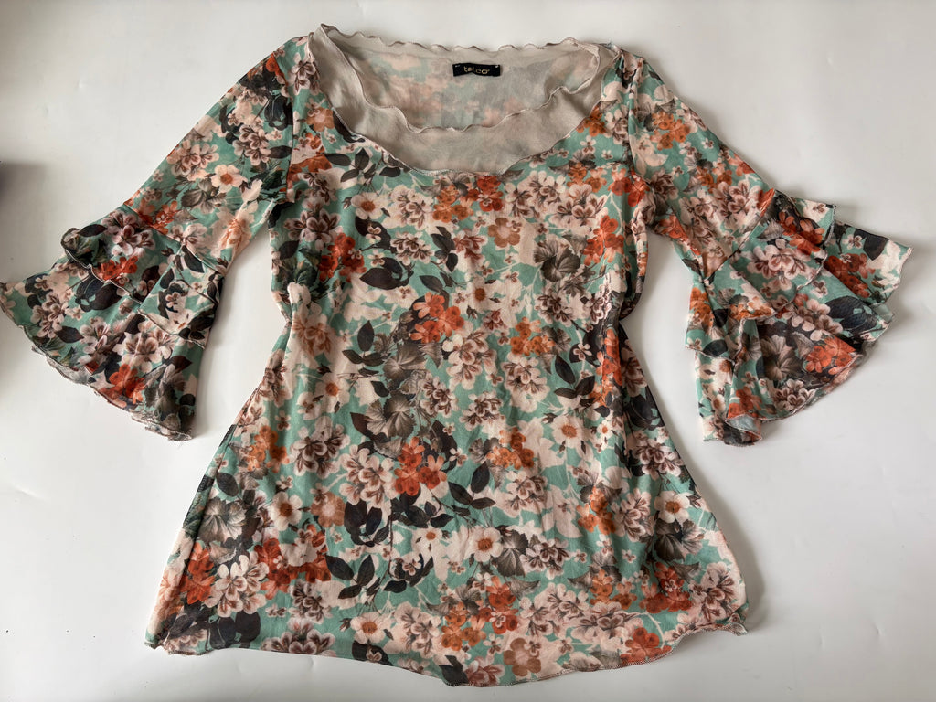Talco floral top(32-34 inch