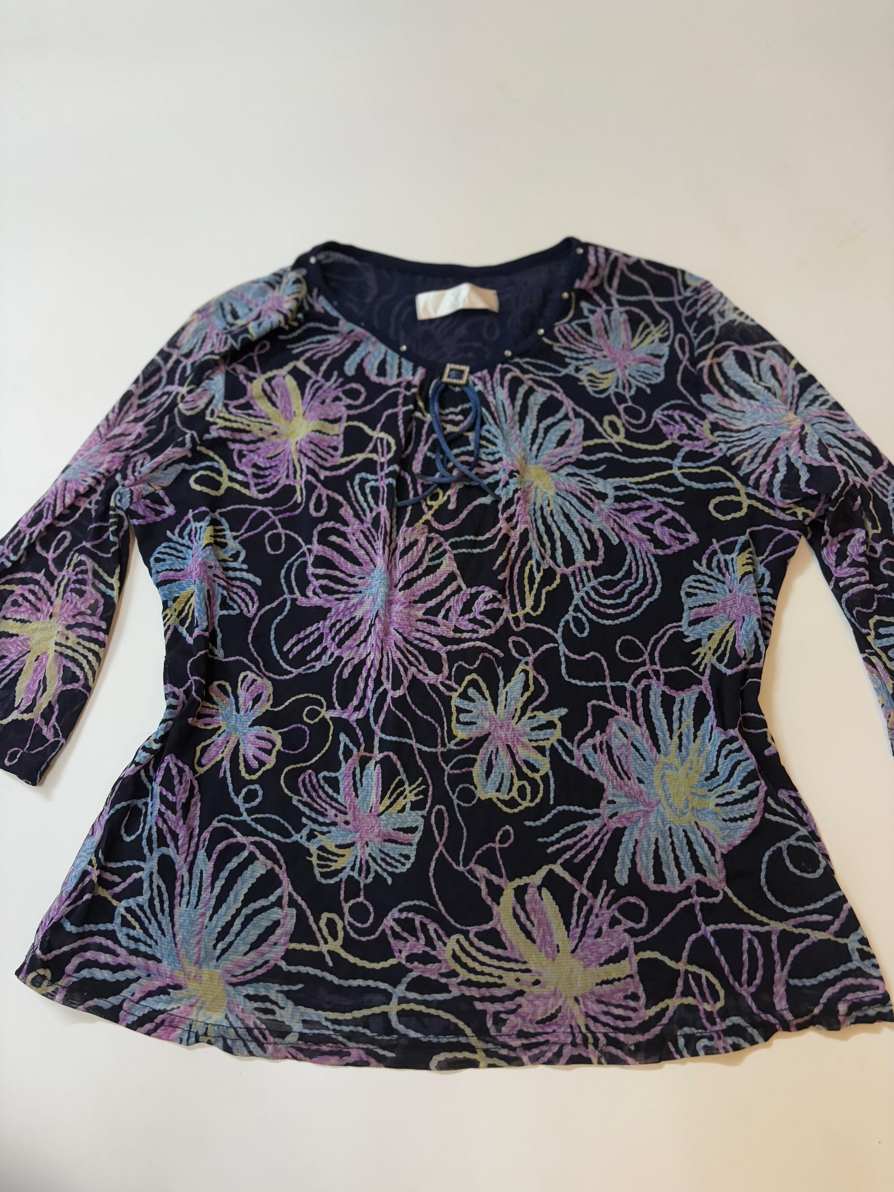 Chia ying floral top(40-44 inch)