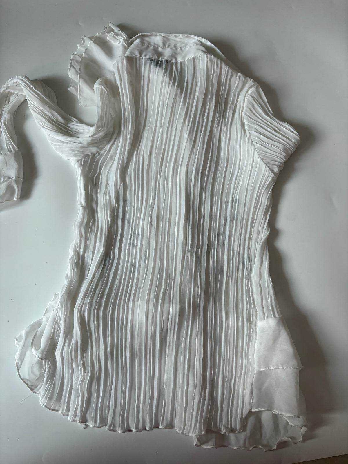 envie bell sleeves white top (42-44inch)