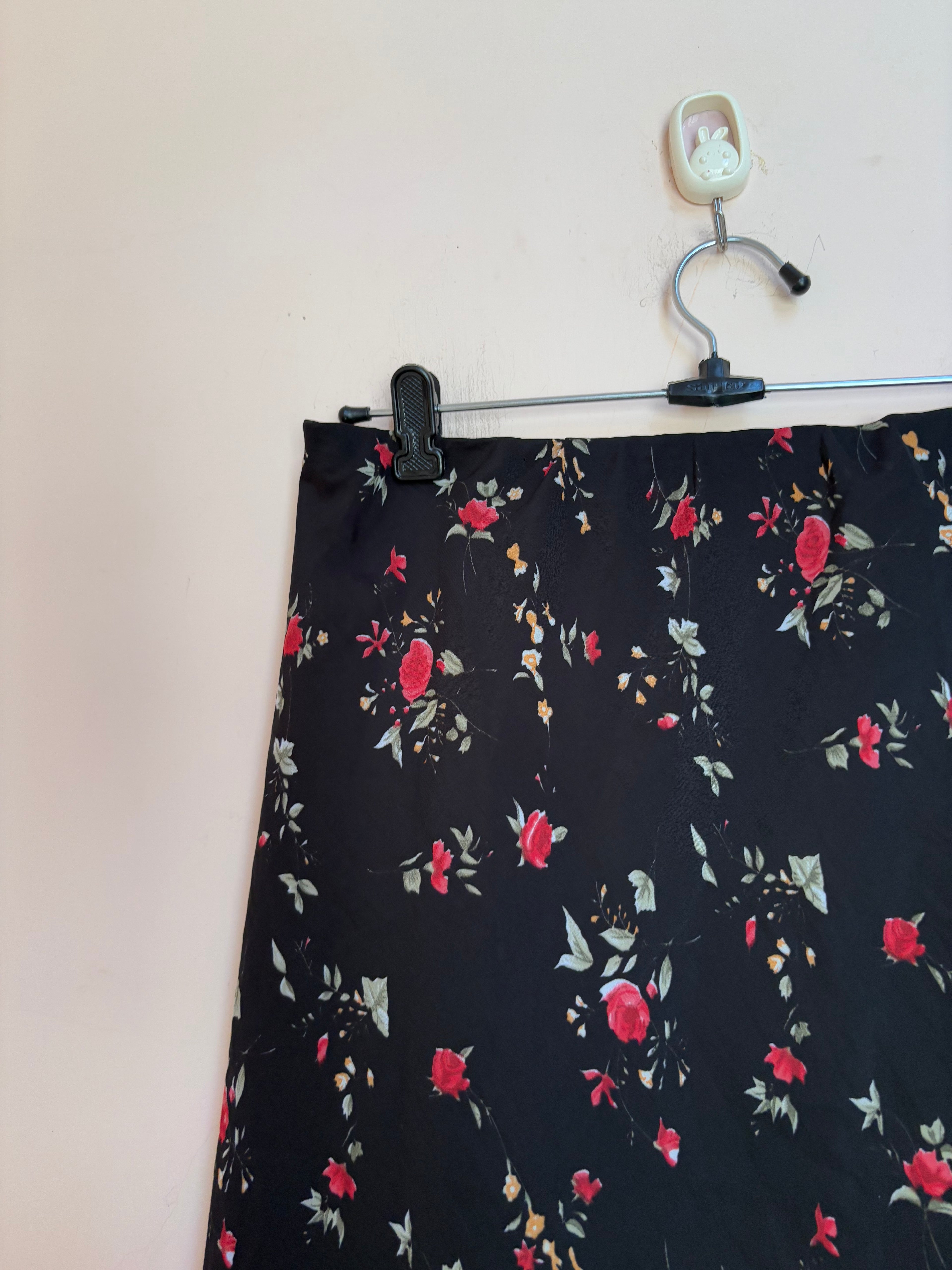Black rose skirt(32-36inch)