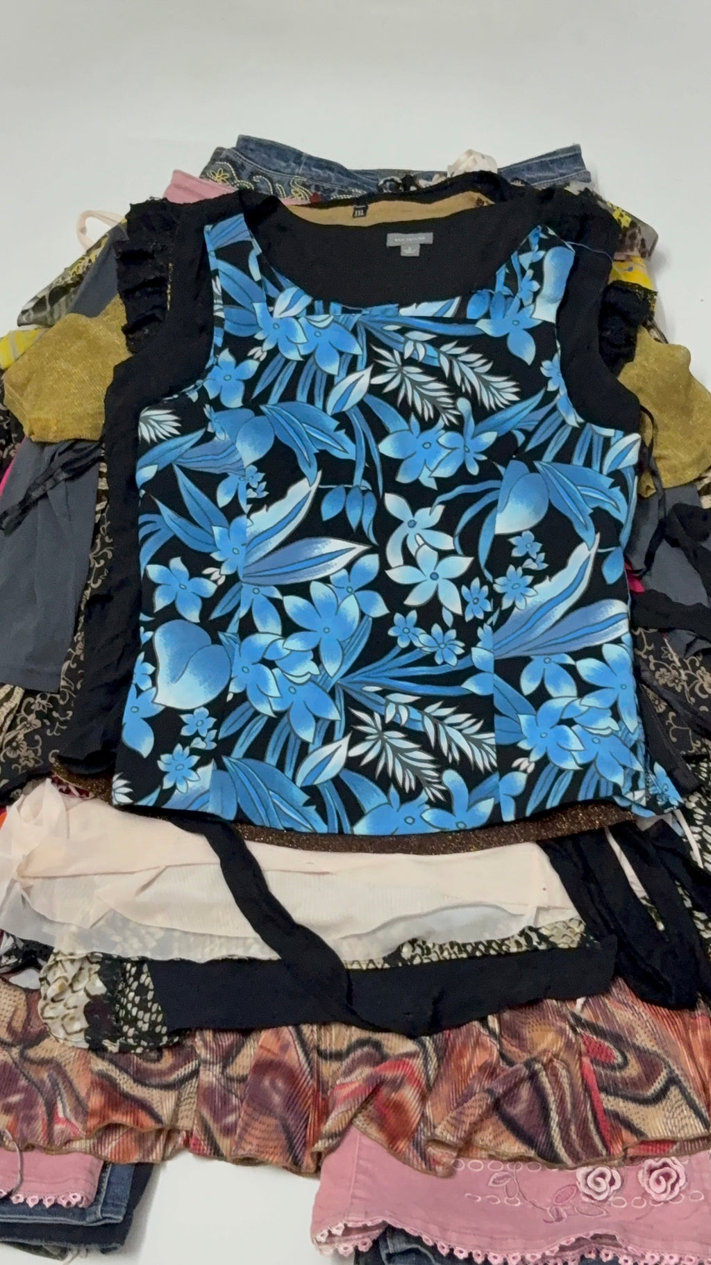 Fashion bug blue floral top(36inch)