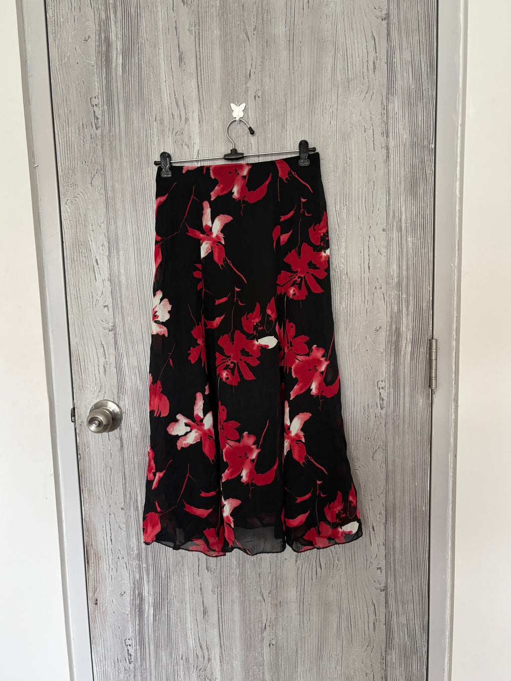 Black floral skirt (33inch)