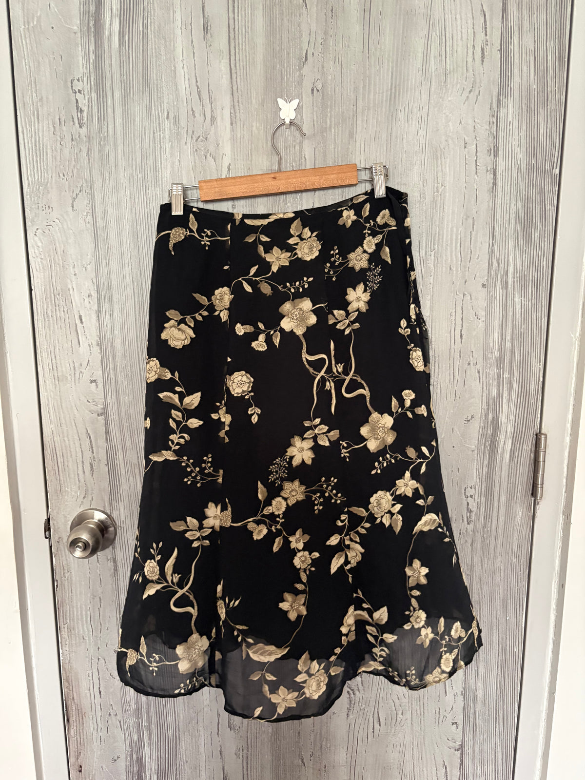 Golden floral black skirt(30 inch)