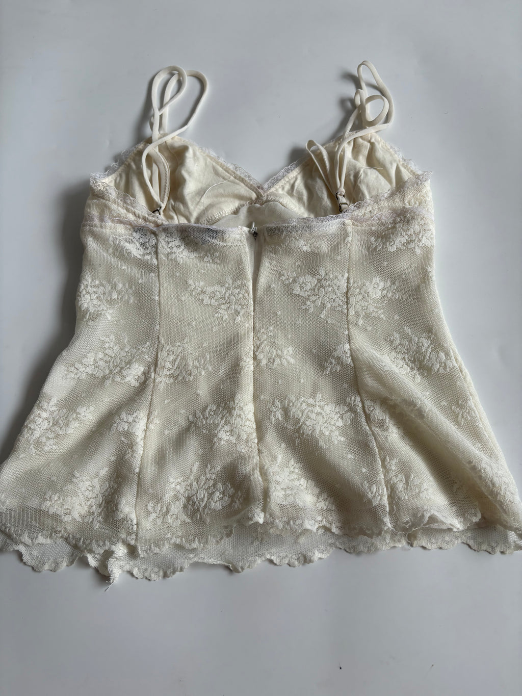 white cami top (30-32inch)