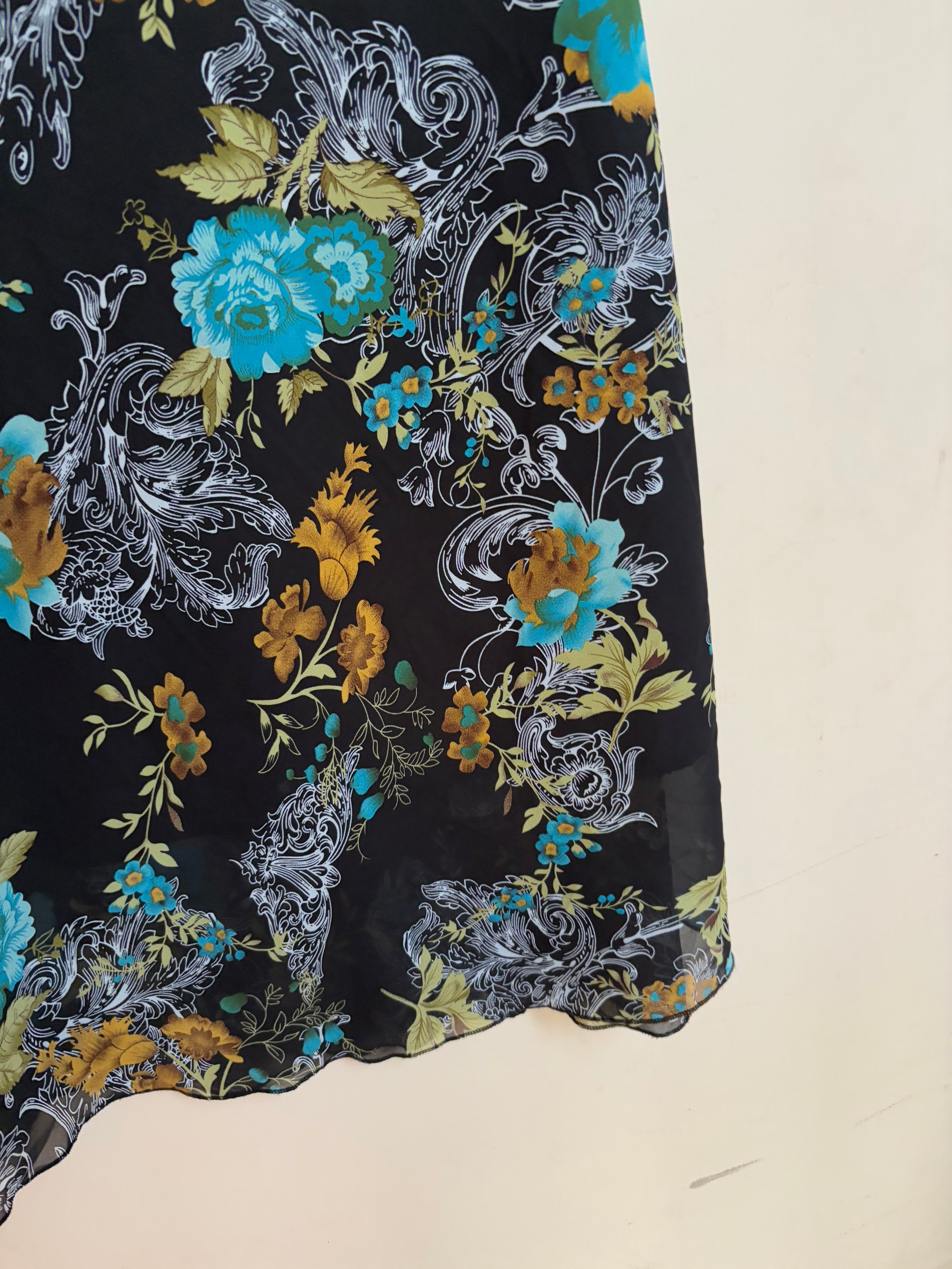 Black floral skirt(30-40inch)