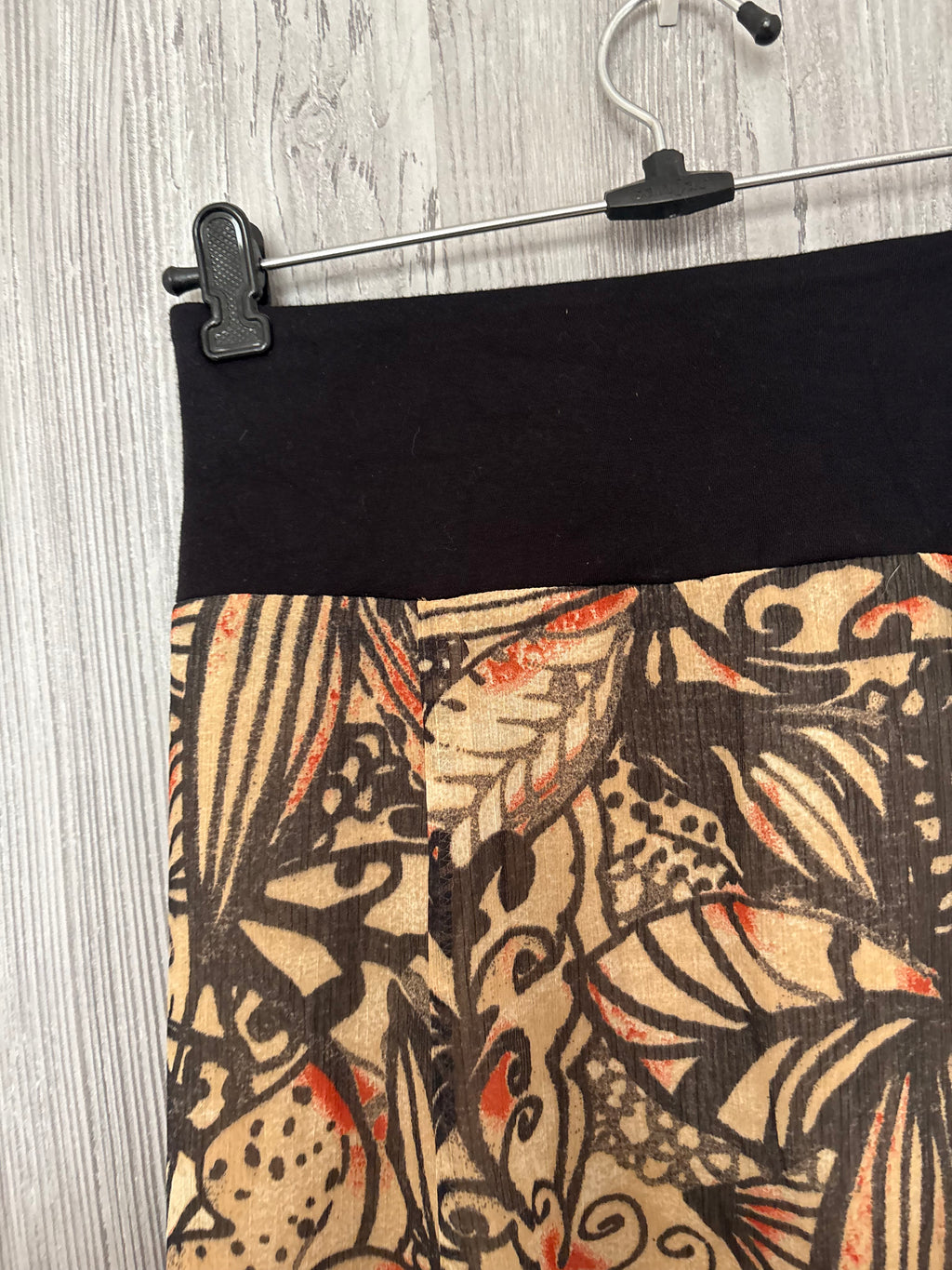 Flowy printed skirt (33-40 inch)