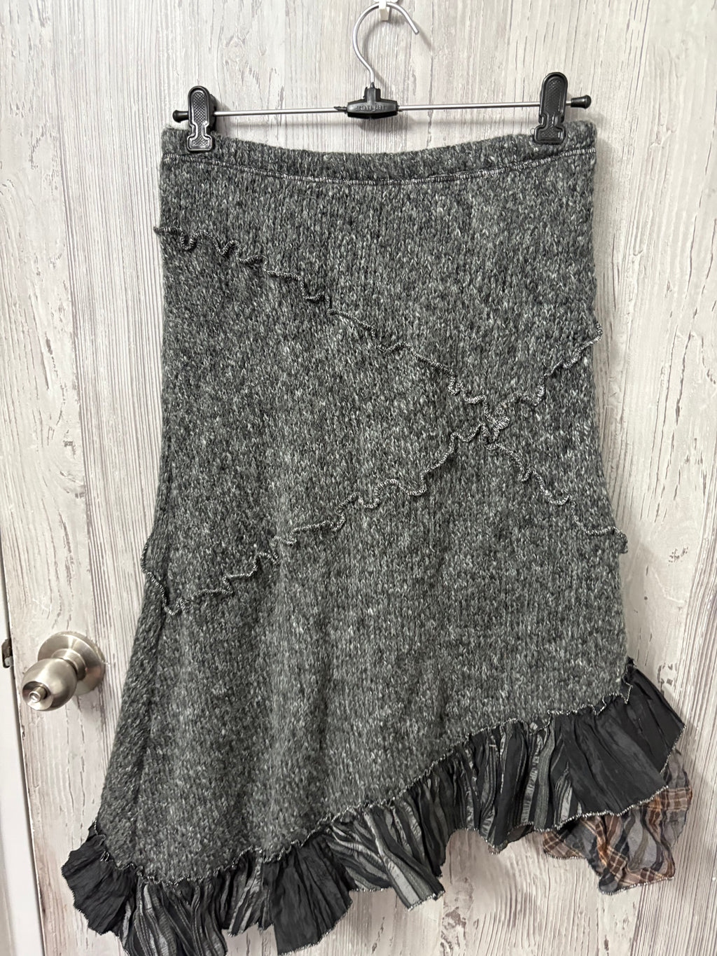 knit asymmetrical skirt ( 30-32inch)