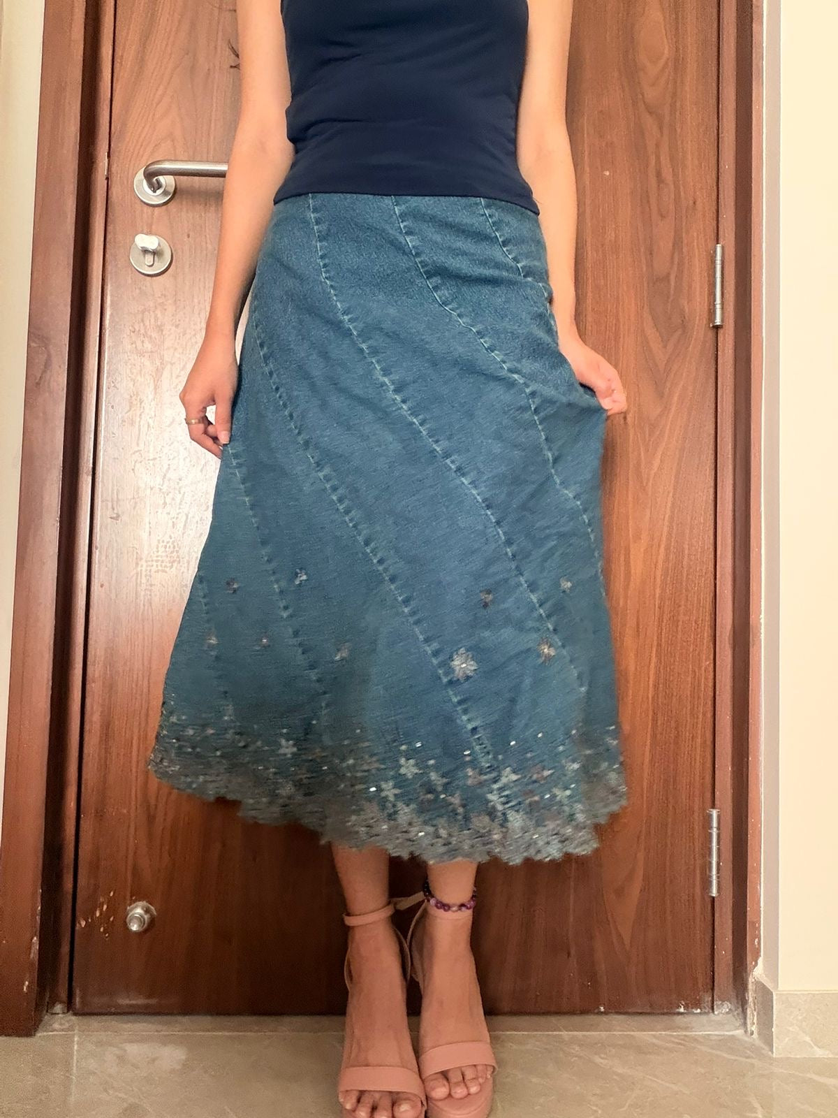 Flower bordered embroidery skirt(28 inch)