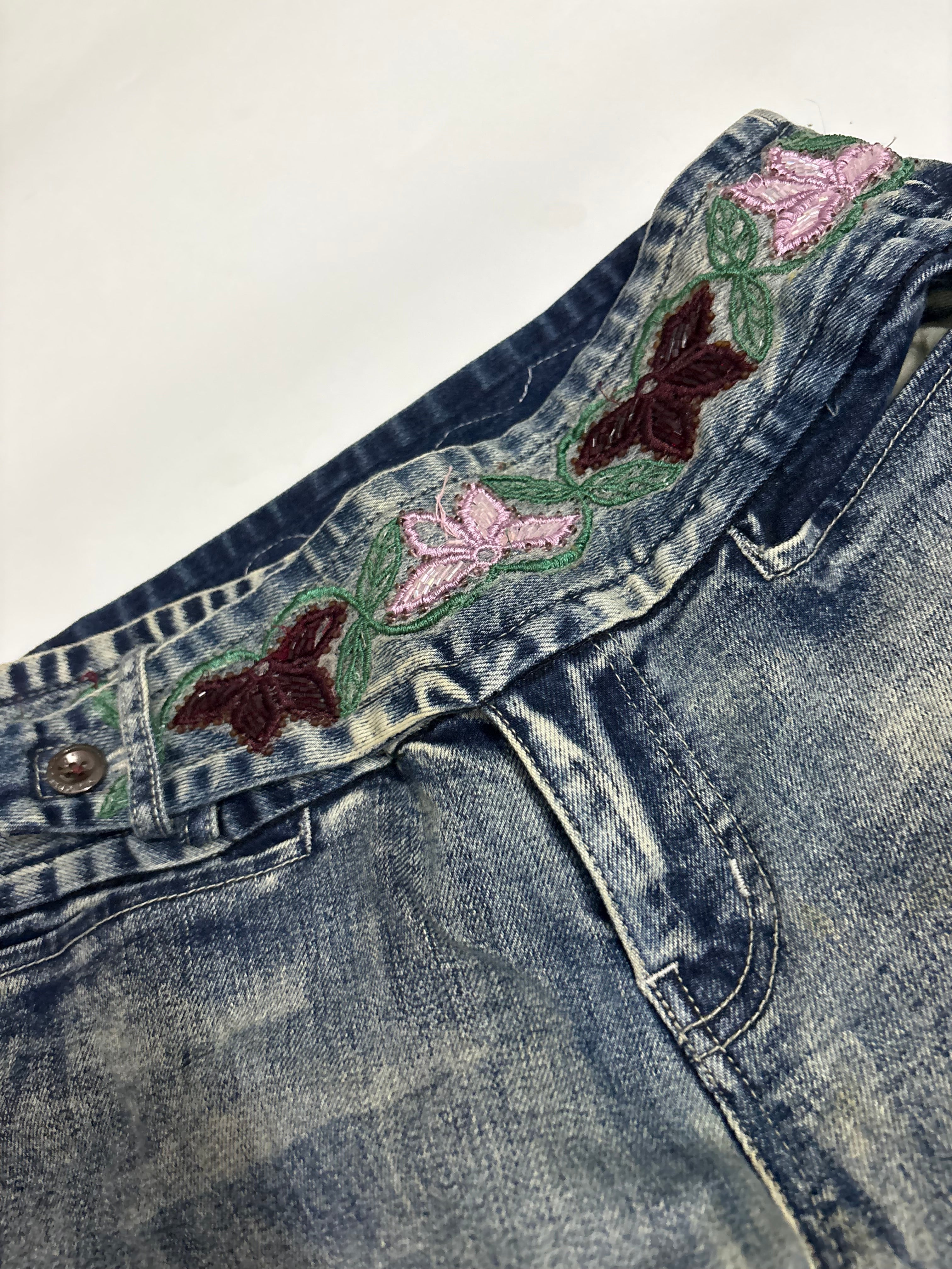 Border embroidery beaded flower low rise jeans(26 inch)