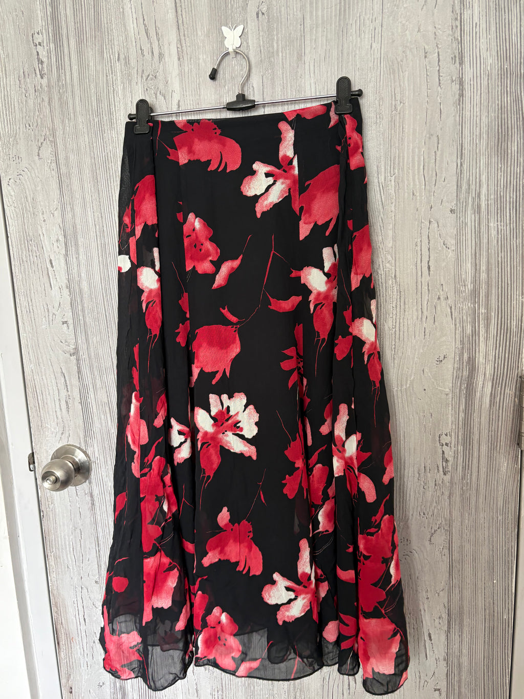 Black floral skirt (33inch)