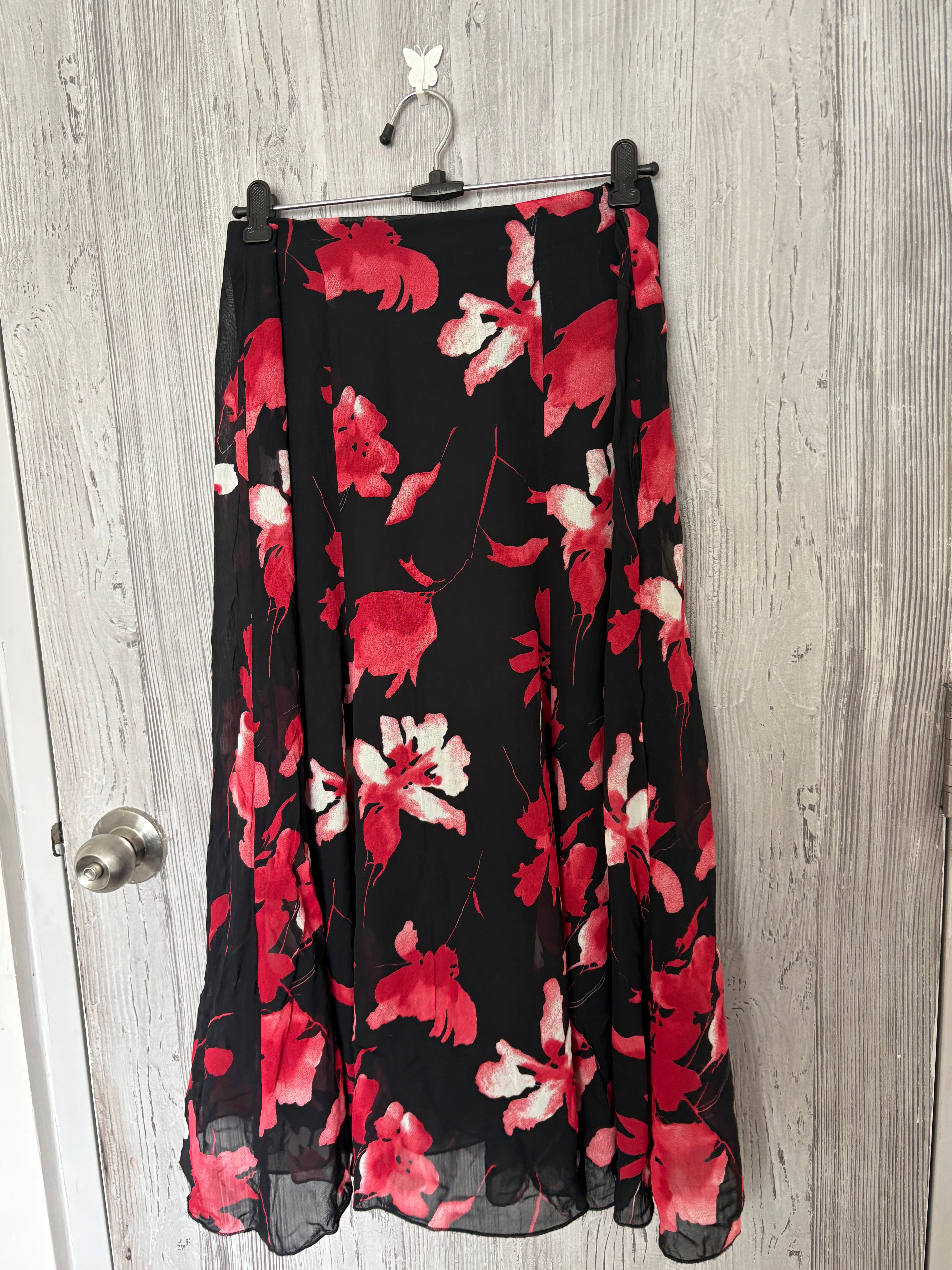 Black floral skirt (33inch)
