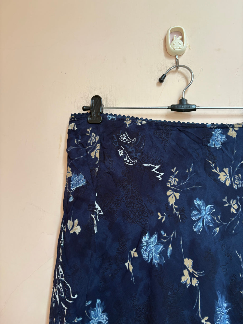 U&F blue floral skirt(36 inch)