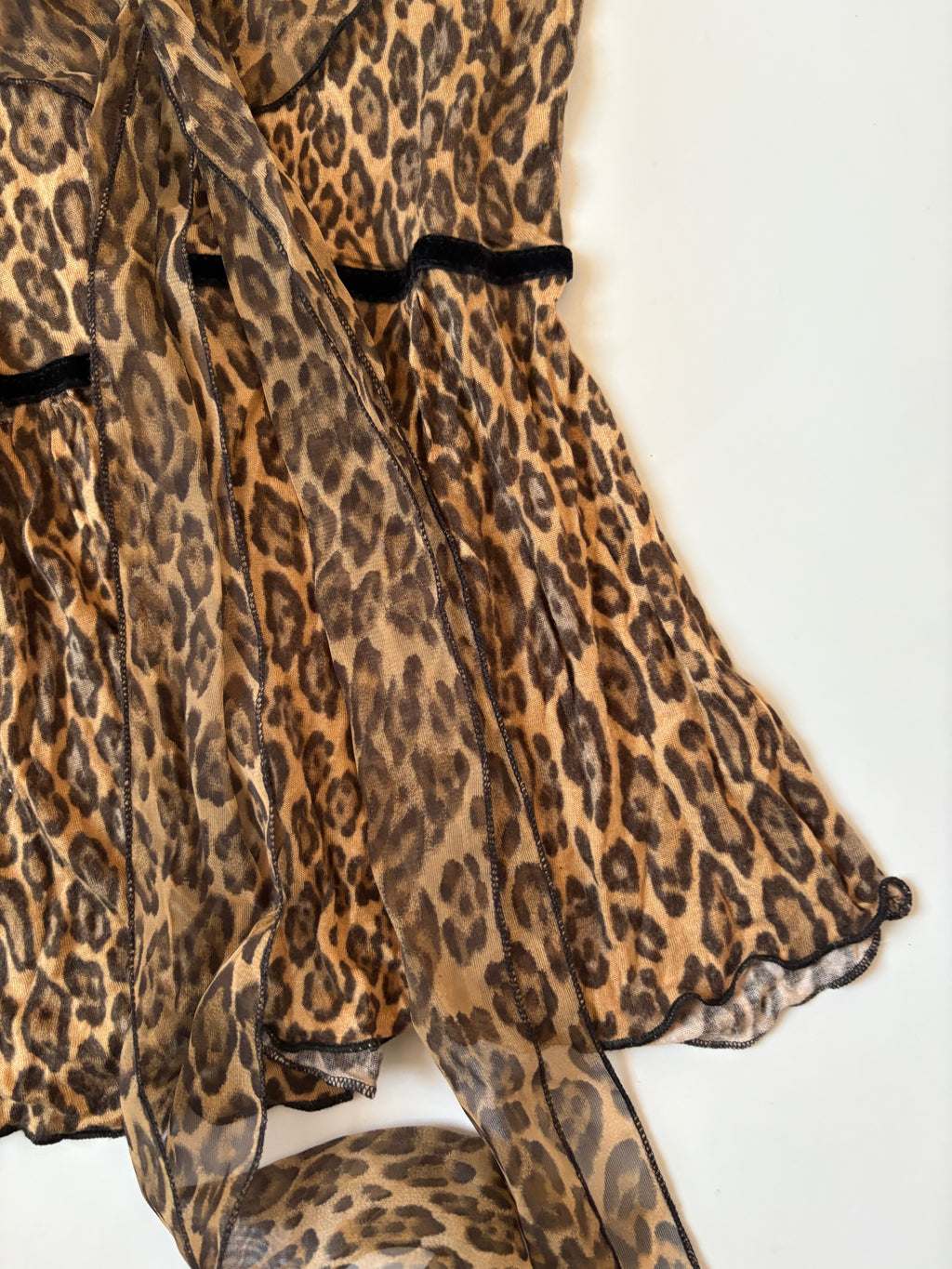 cheetah print top (28-32inch)