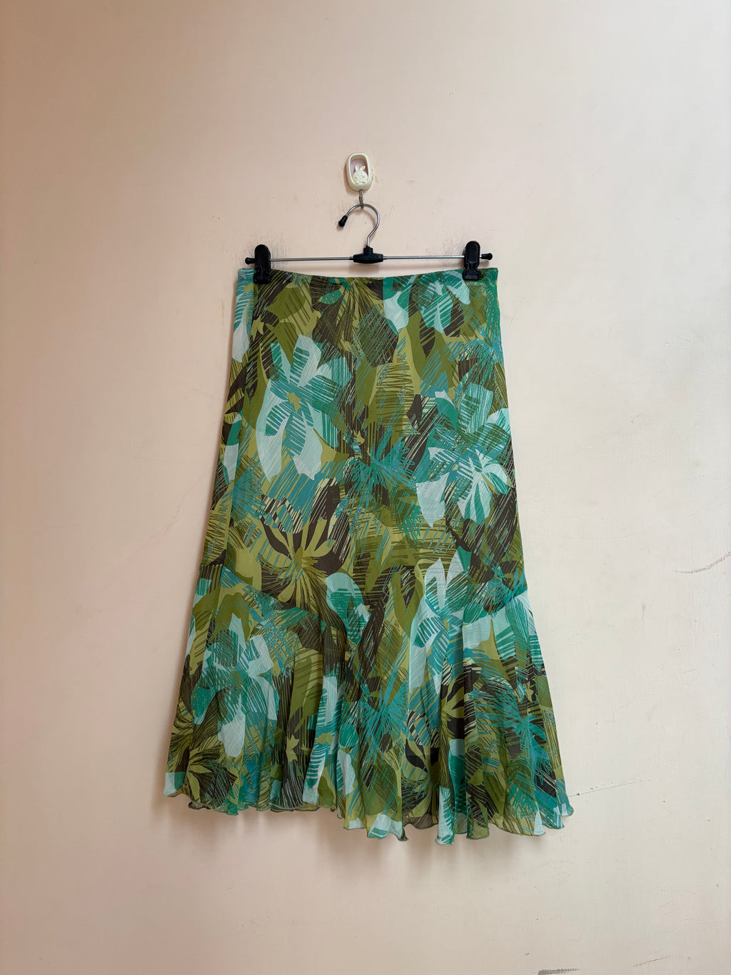 Sixth sense green floral skirt(28-32 inch)