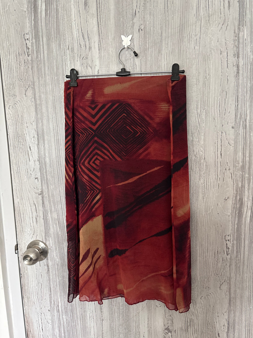 Maroon abstract printed skirt(34-38inch)